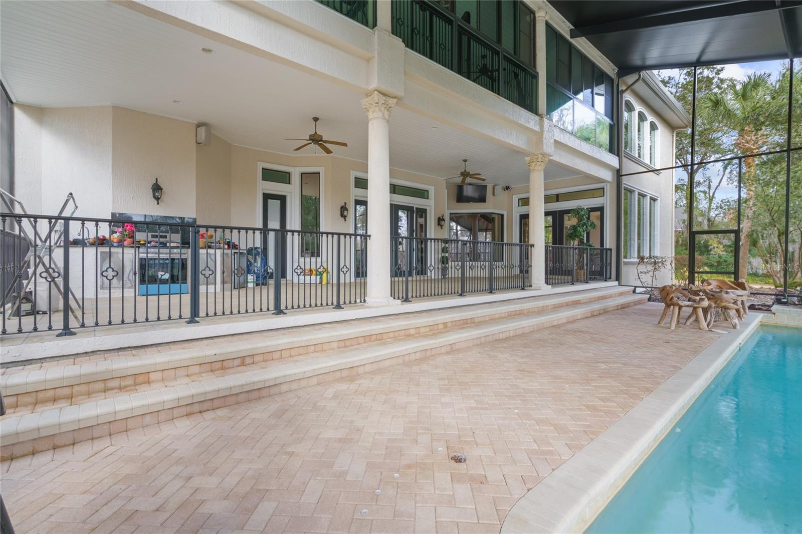 SOUTH POINT - Residential