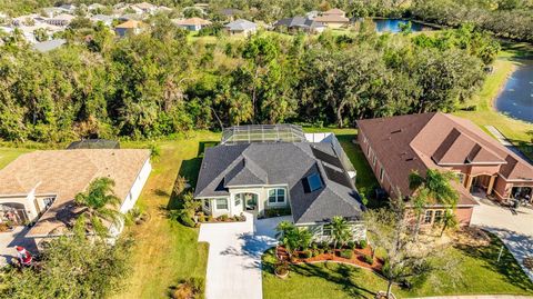 A home in PARRISH