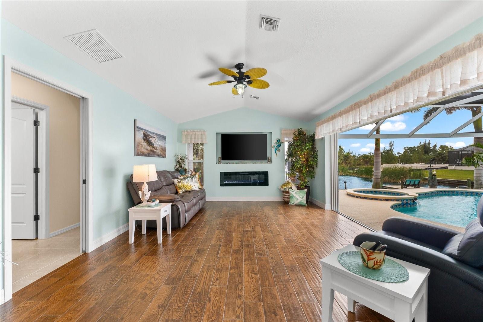 PORT CHARLOTTE SEC 082 - Residential