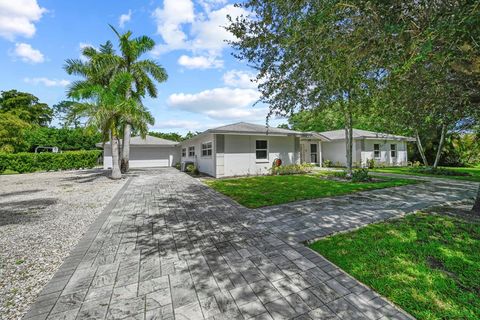Photo of 101 Saint Andrews Boulevard, Naples, FL 34113 (MLS # A4674823)