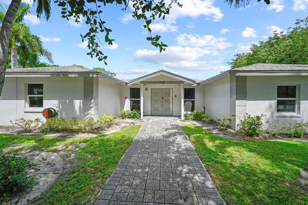 Photo of 101 Saint Andrews Boulevard, Naples, FL 34113 (MLS # A4674823)