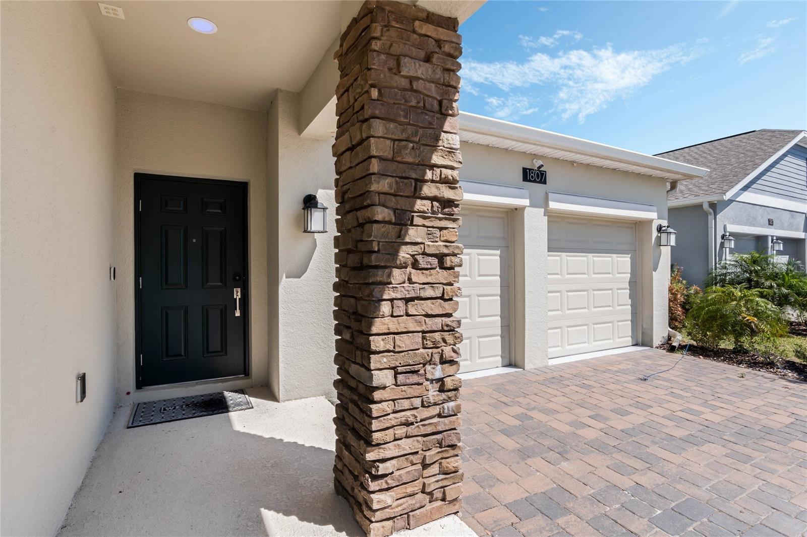 1807 GOOD NEIGHBOR LOOP
