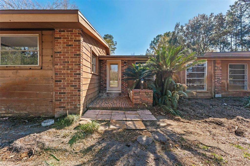 Photo of 27814 Quail View Lane, Wesley Chapel, FL 33544 (MLS # TB8467319)