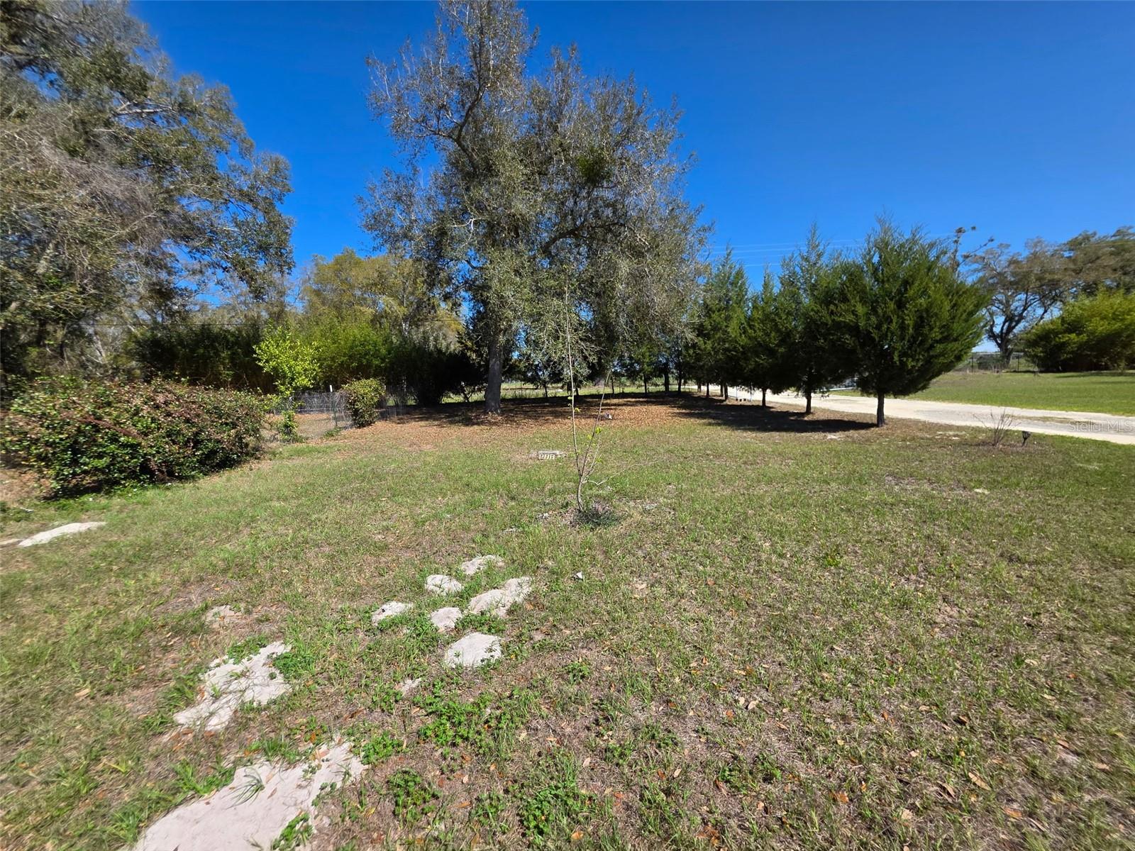 COUNTRY WALK ESTATE - Land