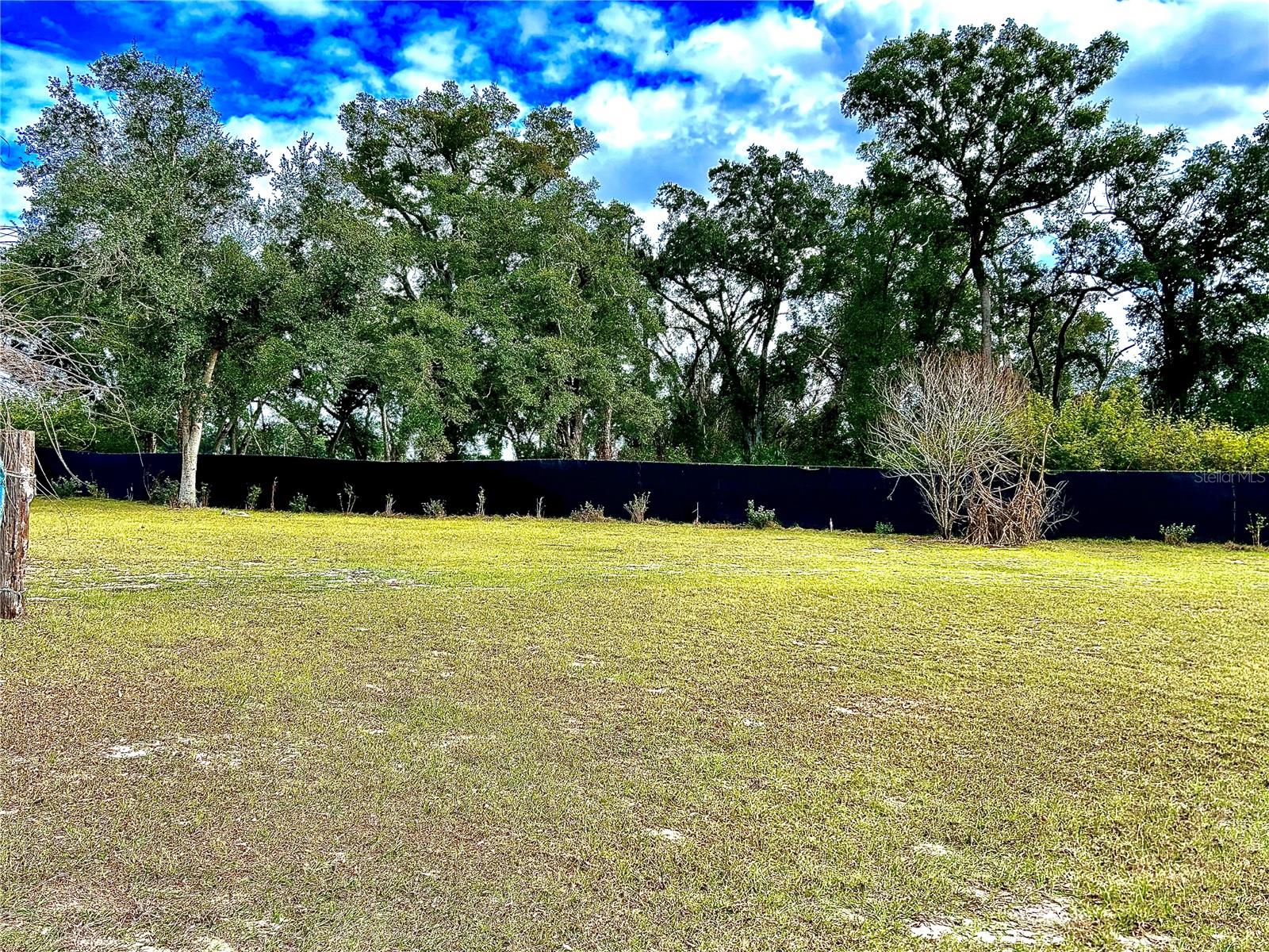 COUNTRY WALK ESTATE - Land