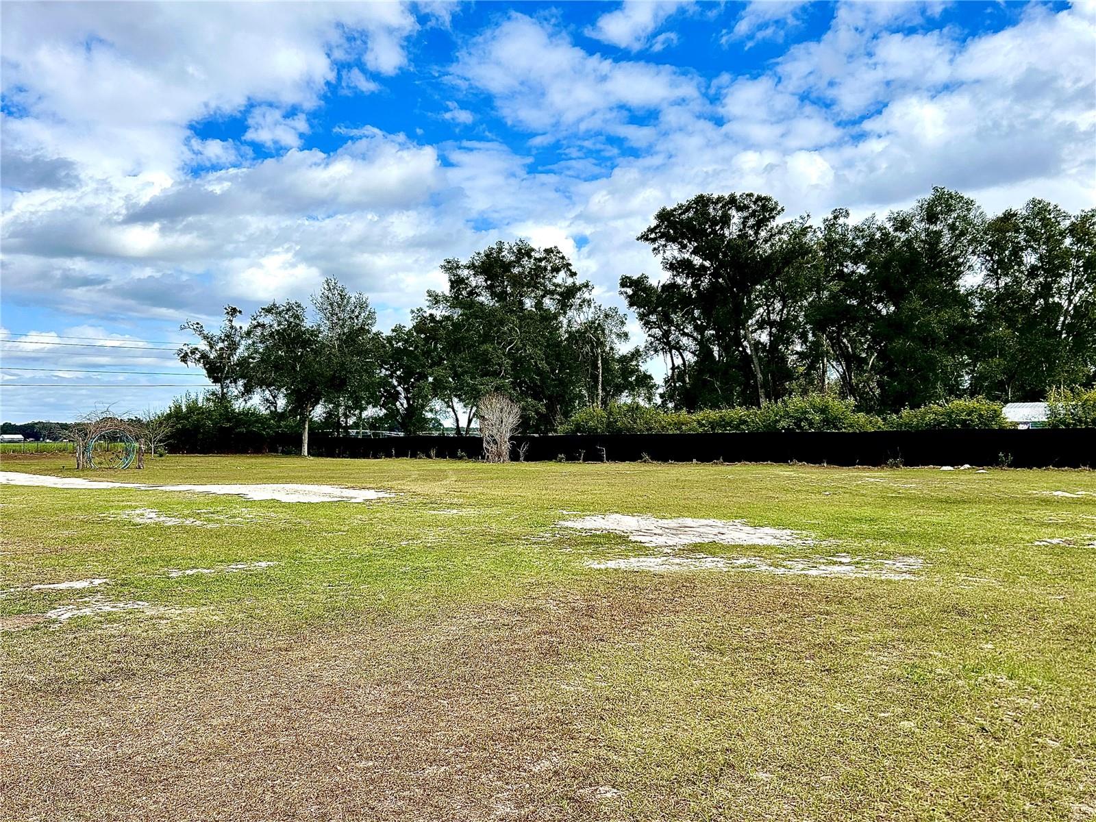 COUNTRY WALK ESTATE - Land