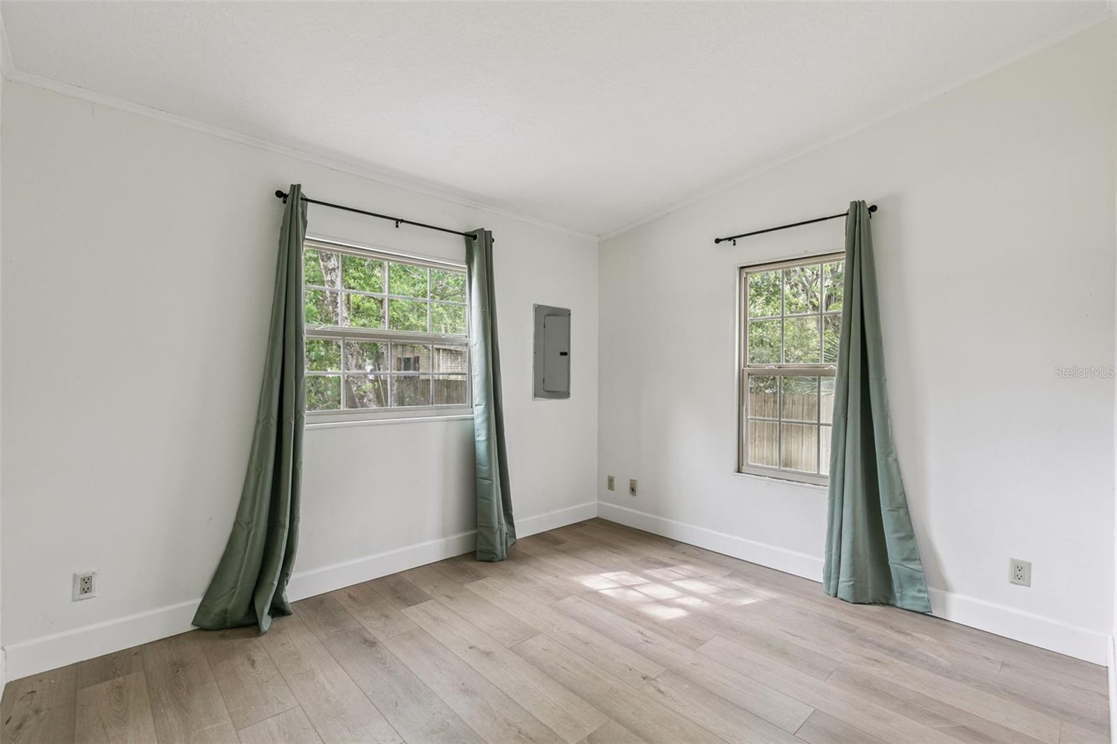 EAST ORLANDO ESTATES - Residential