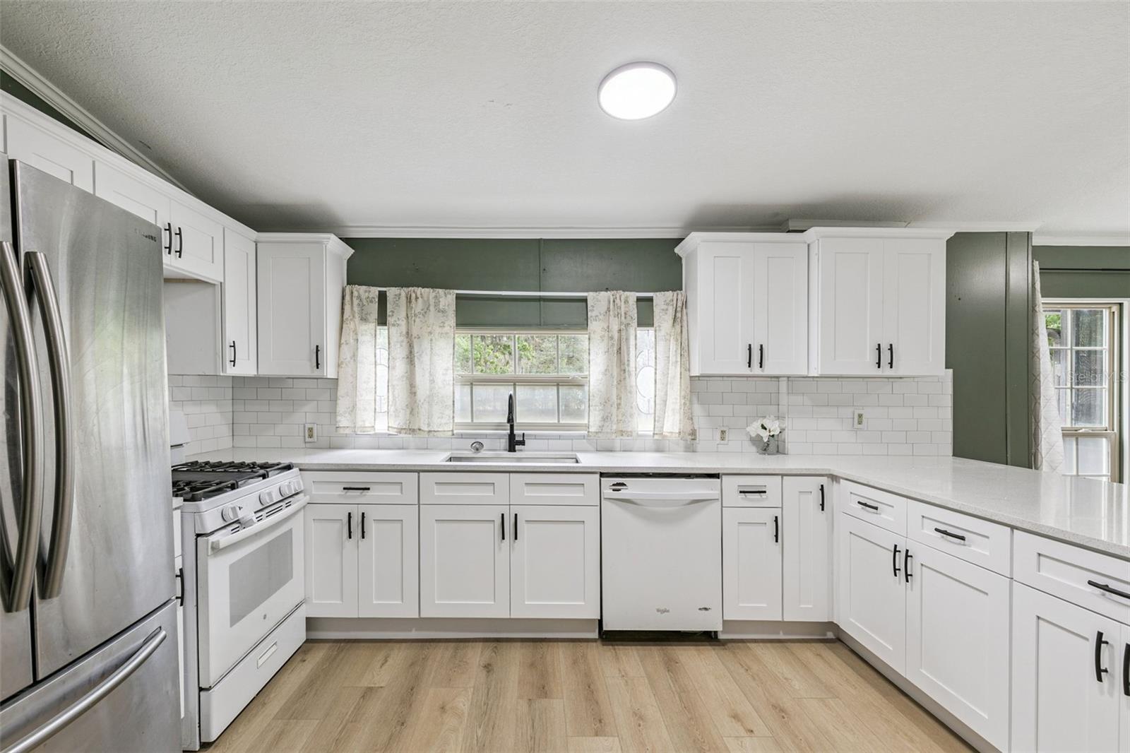 EAST ORLANDO ESTATES - Residential