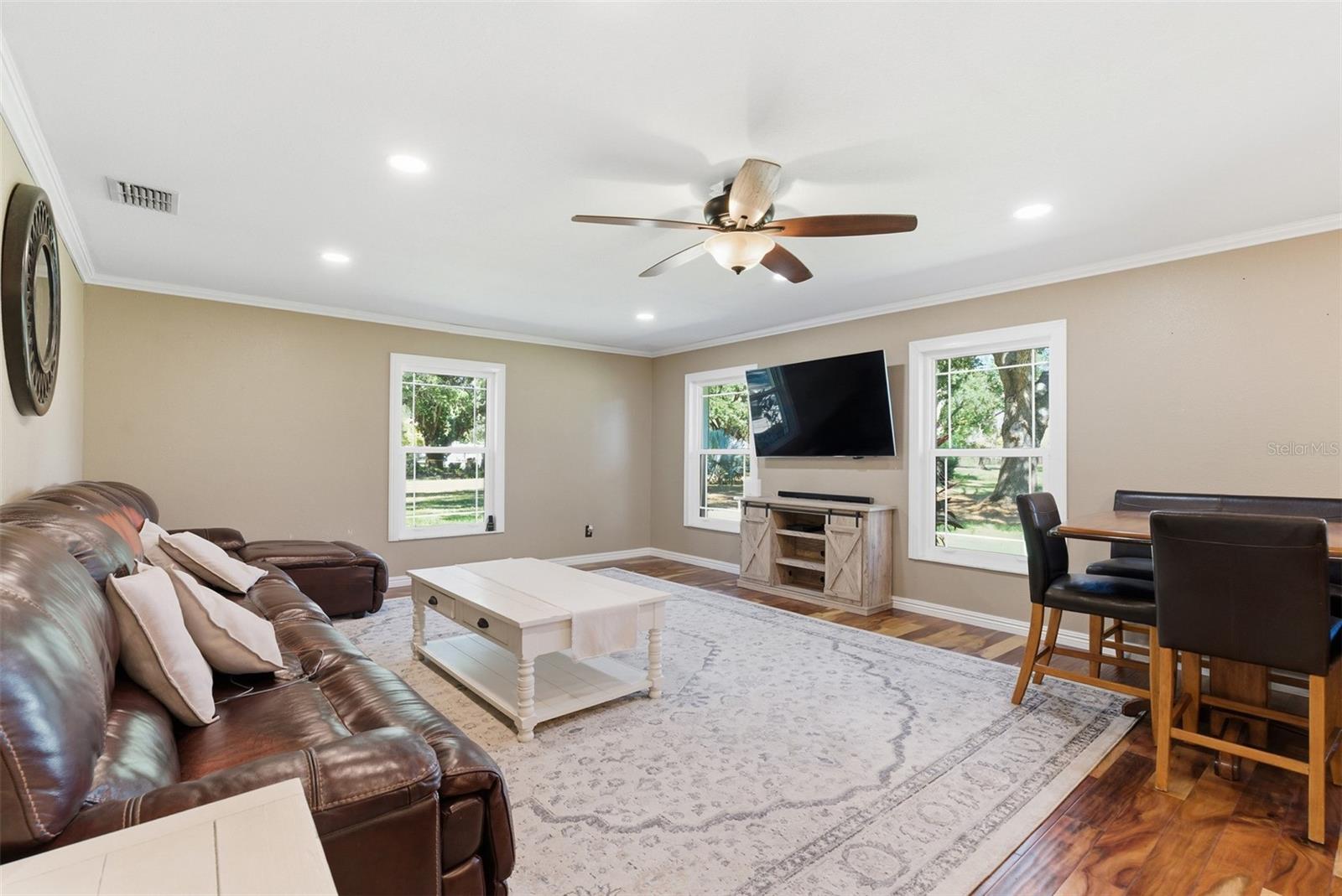 SINGLETON SURV FOR A MINOR - Residential