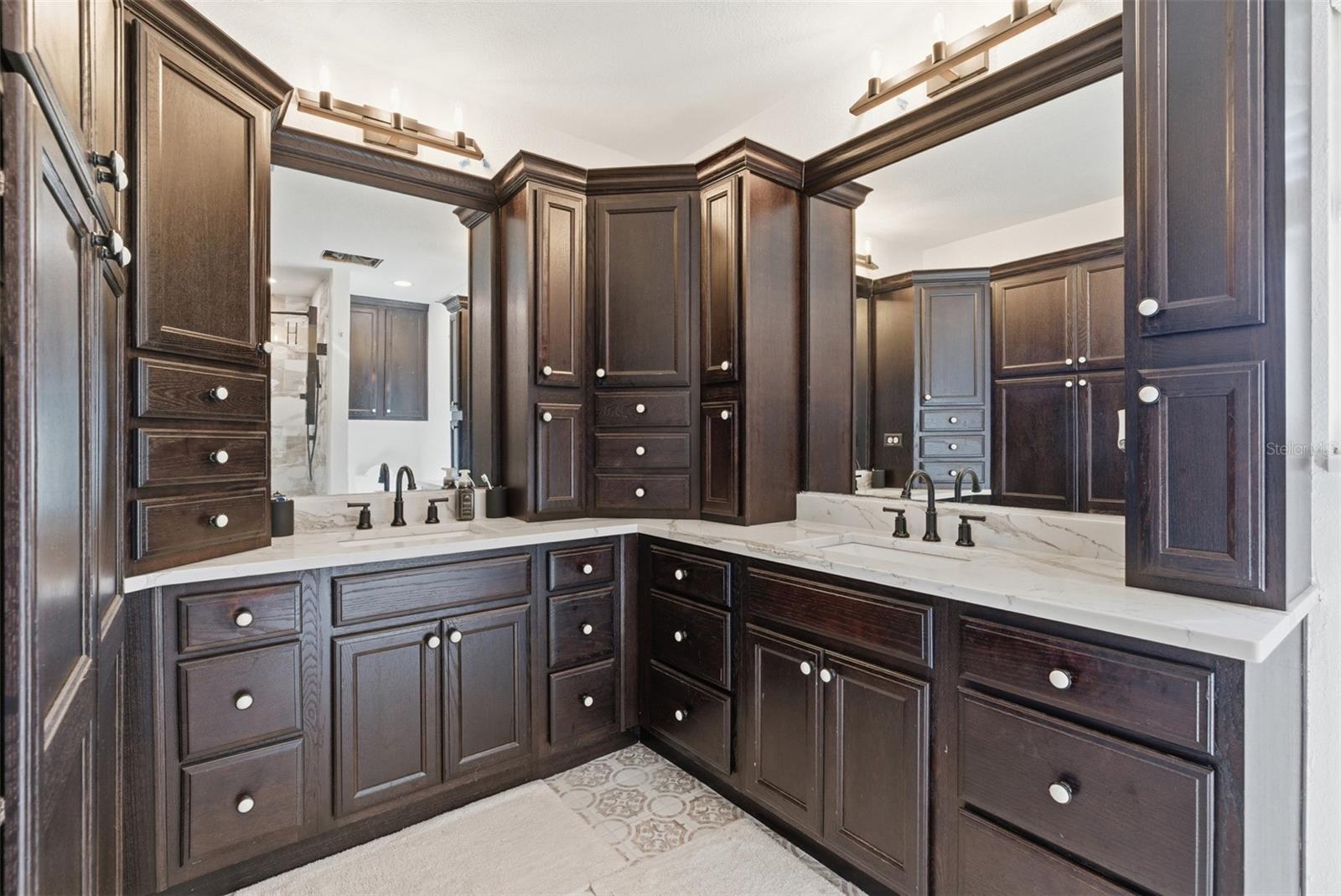 SINGLETON SURV FOR A MINOR - Residential