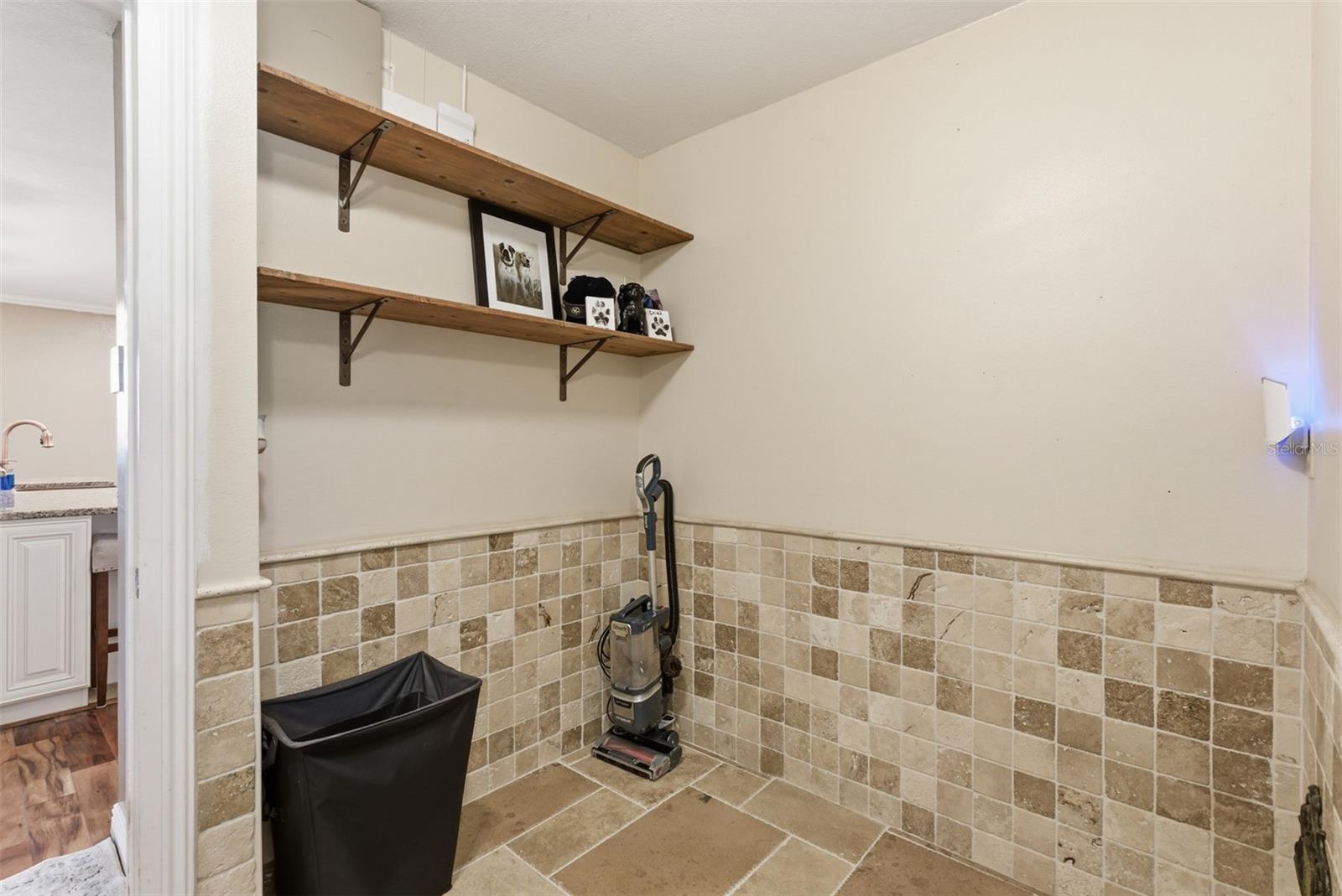 SINGLETON SURV FOR A MINOR - Residential