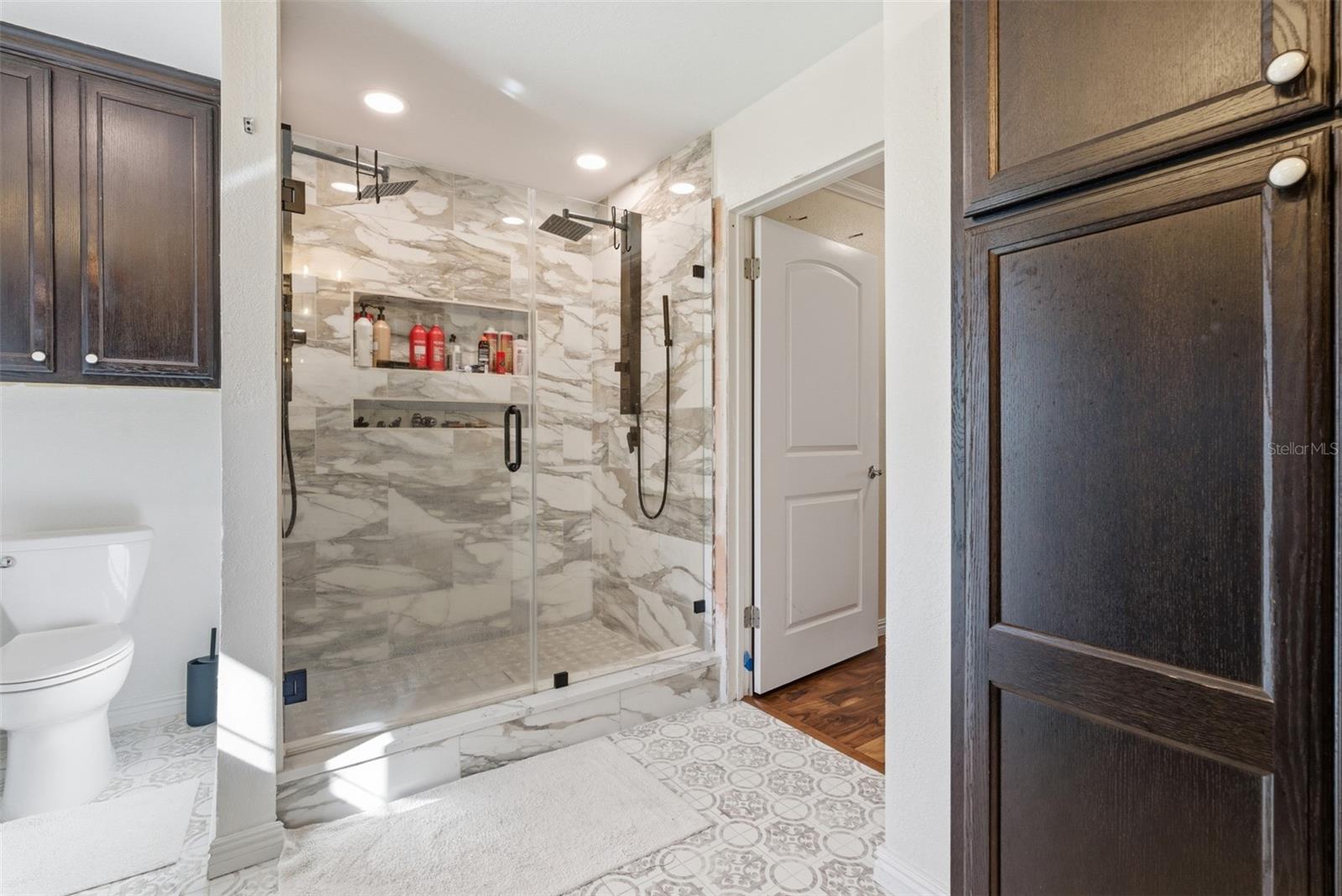 SINGLETON SURV FOR A MINOR - Residential