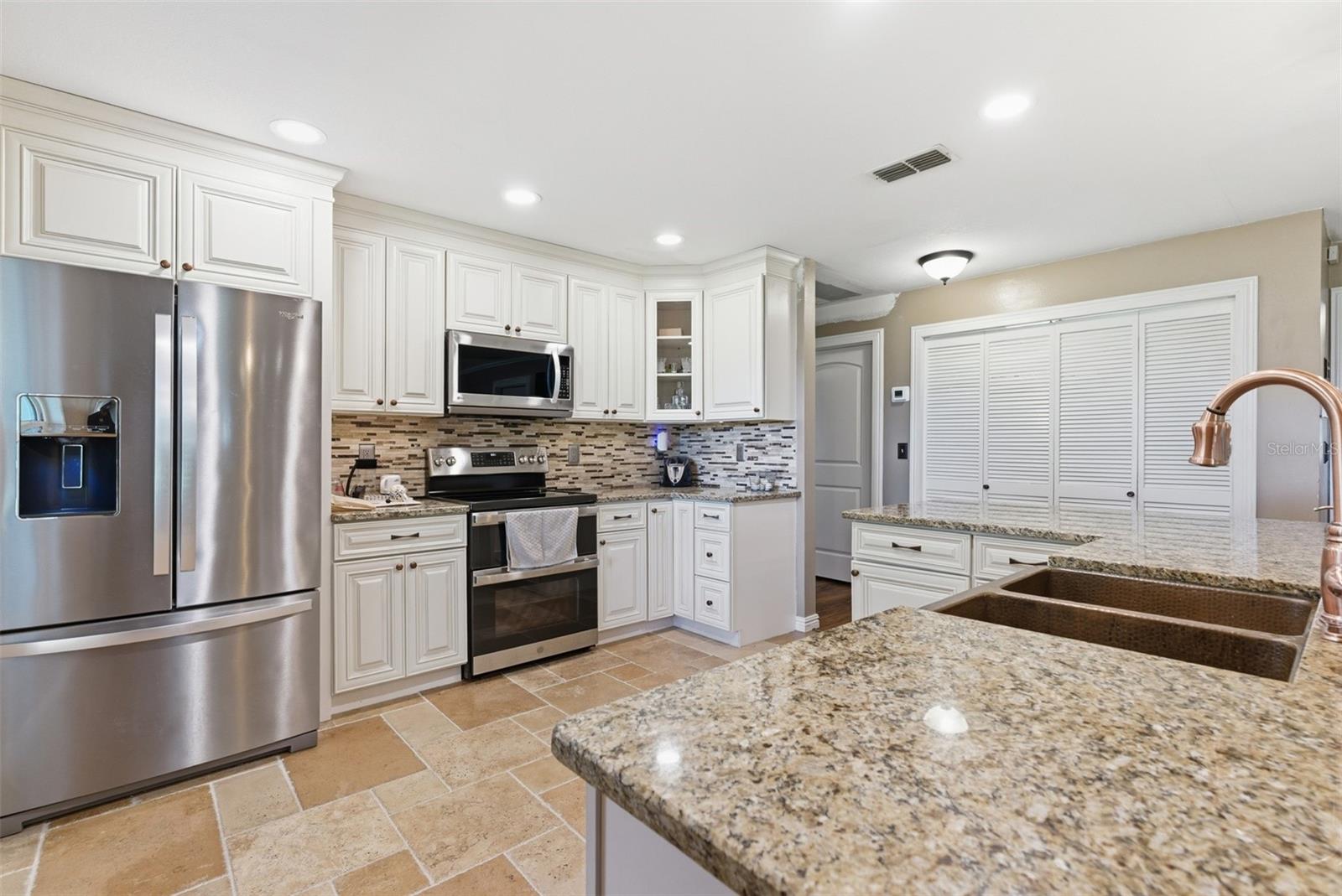 SINGLETON SURV FOR A MINOR - Residential