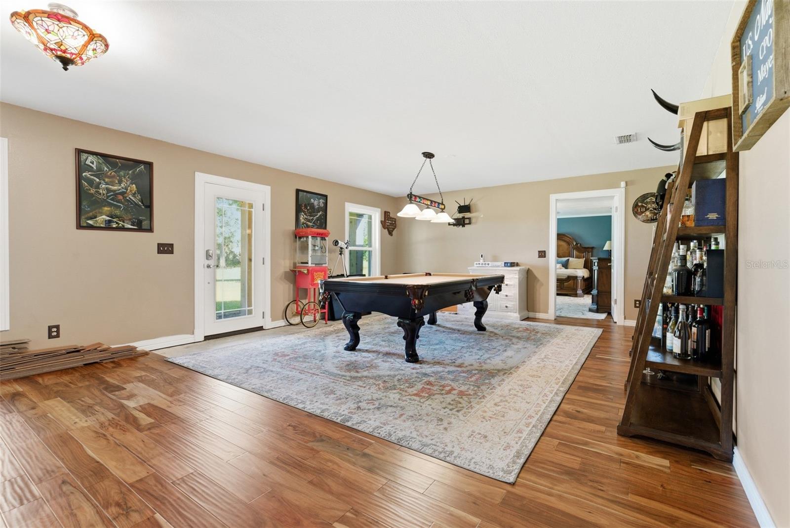 SINGLETON SURV FOR A MINOR - Residential