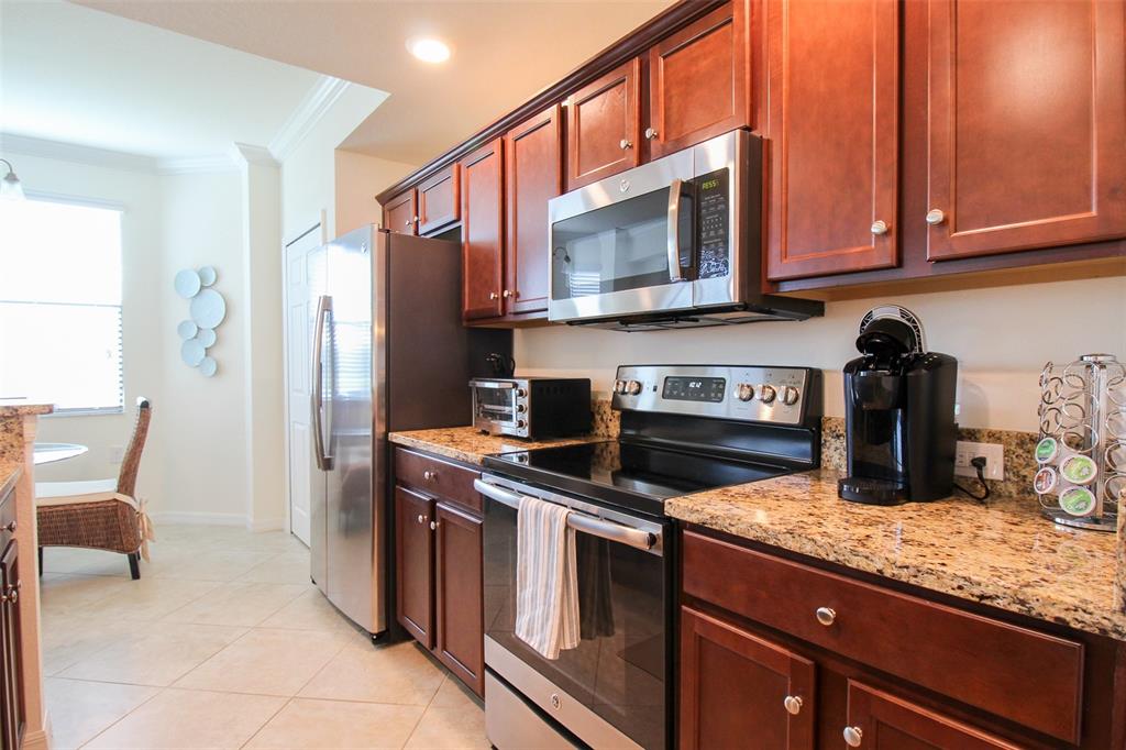 TERRACE II AT LAKEWOOD NATIONAL PH I - Residential Lease