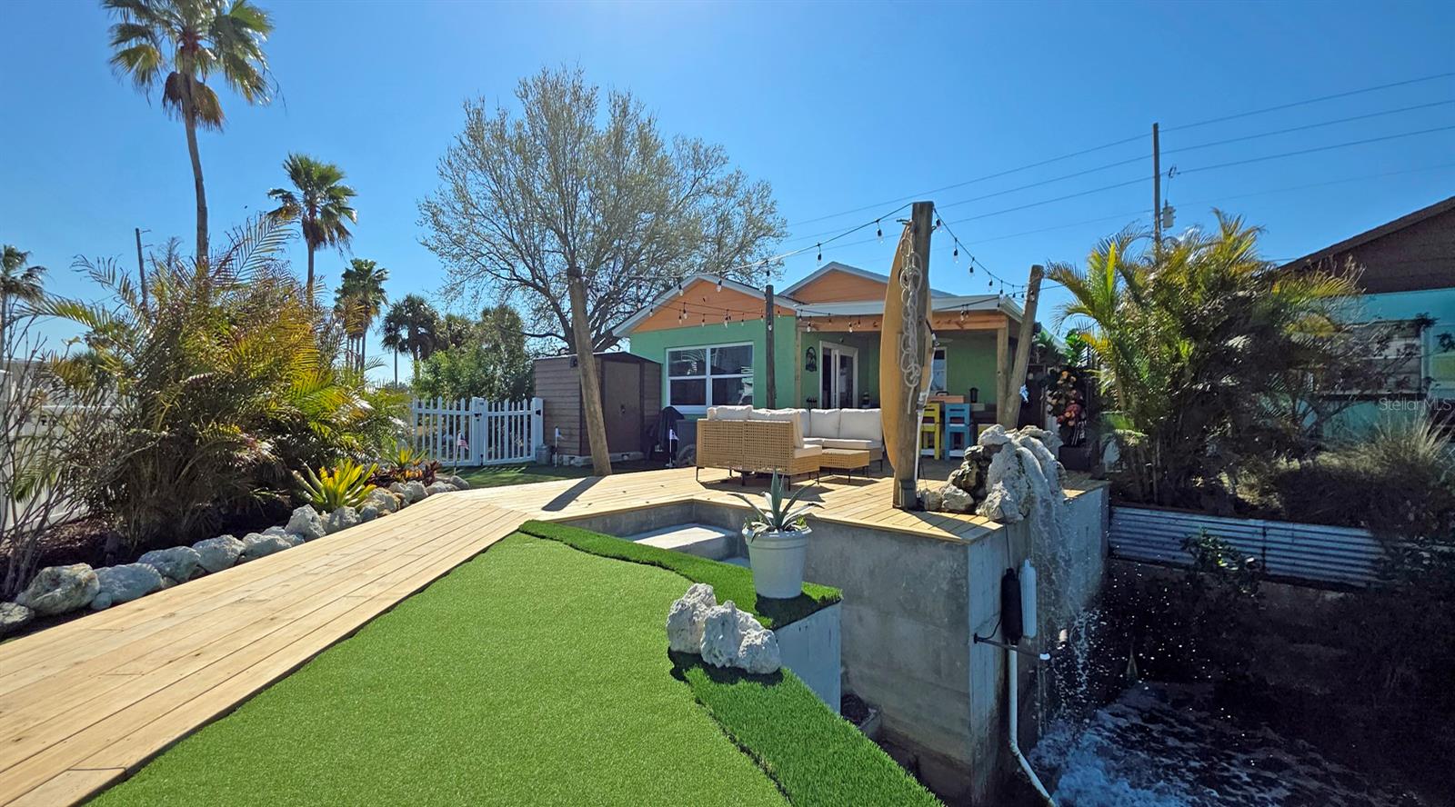 HUDSON BEACH ESTATES - Residential