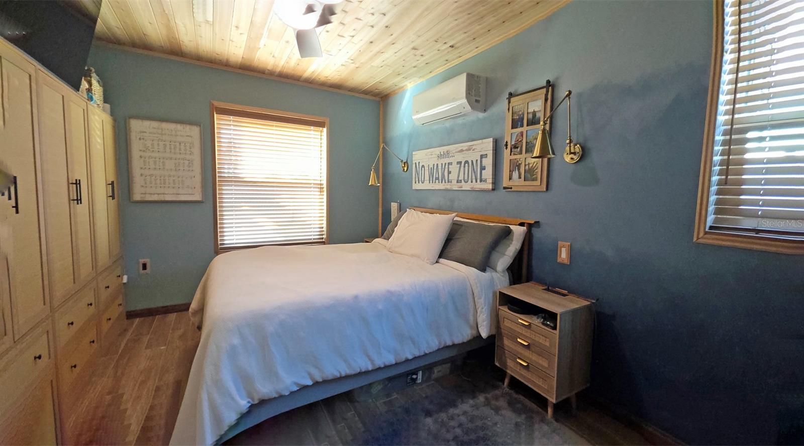 HUDSON BEACH ESTATES - Residential