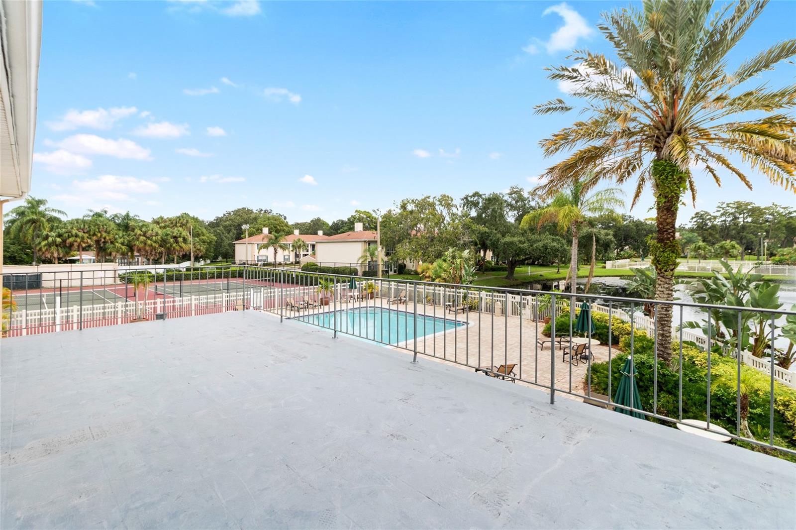 THE GRAND AT OLDE CARROLLWOOD - Residential