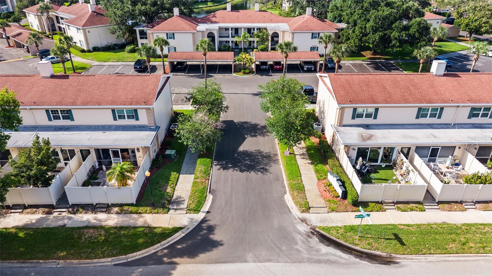THE GRAND AT OLDE CARROLLWOOD - Residential