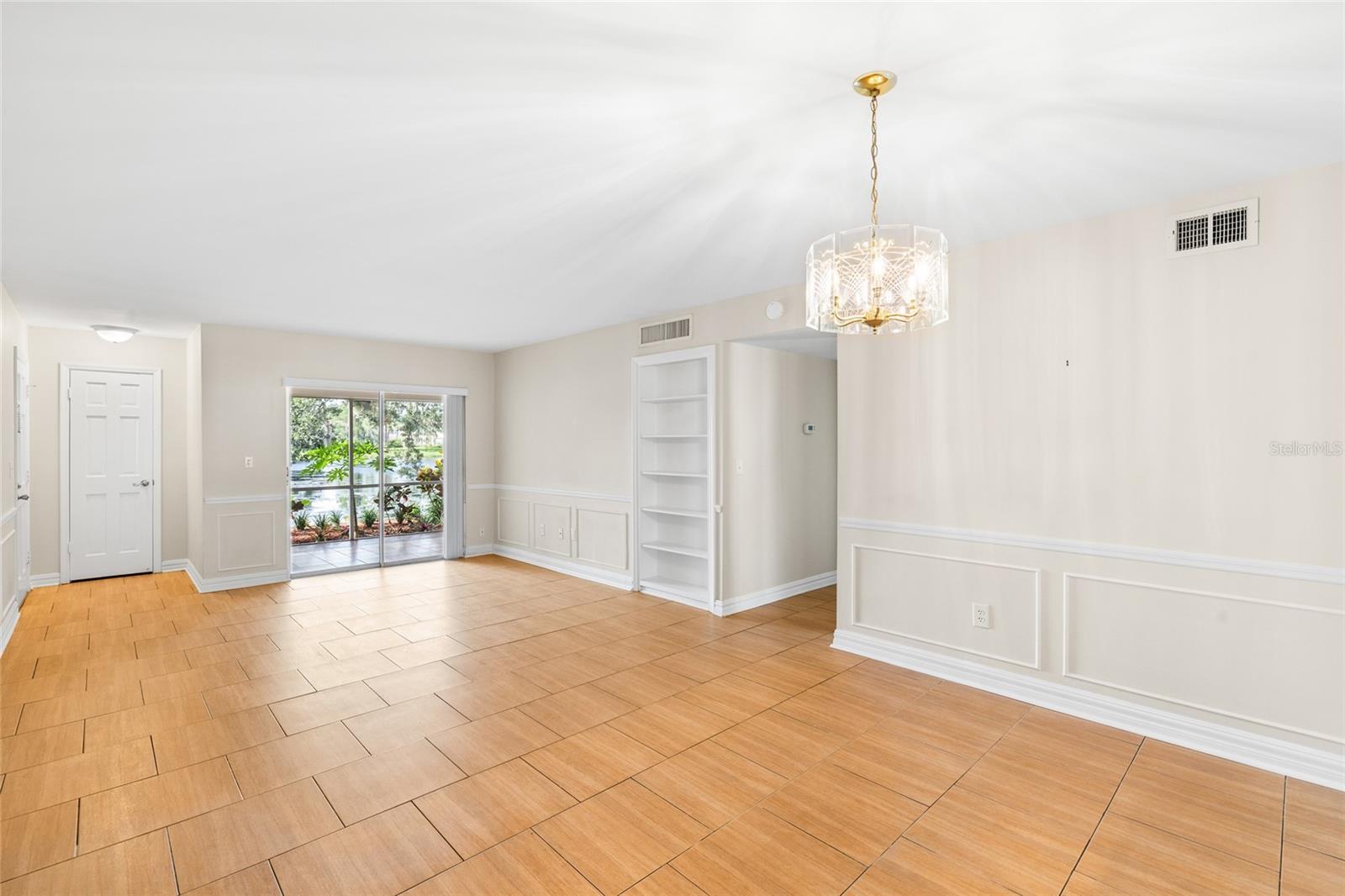 THE GRAND AT OLDE CARROLLWOOD - Residential