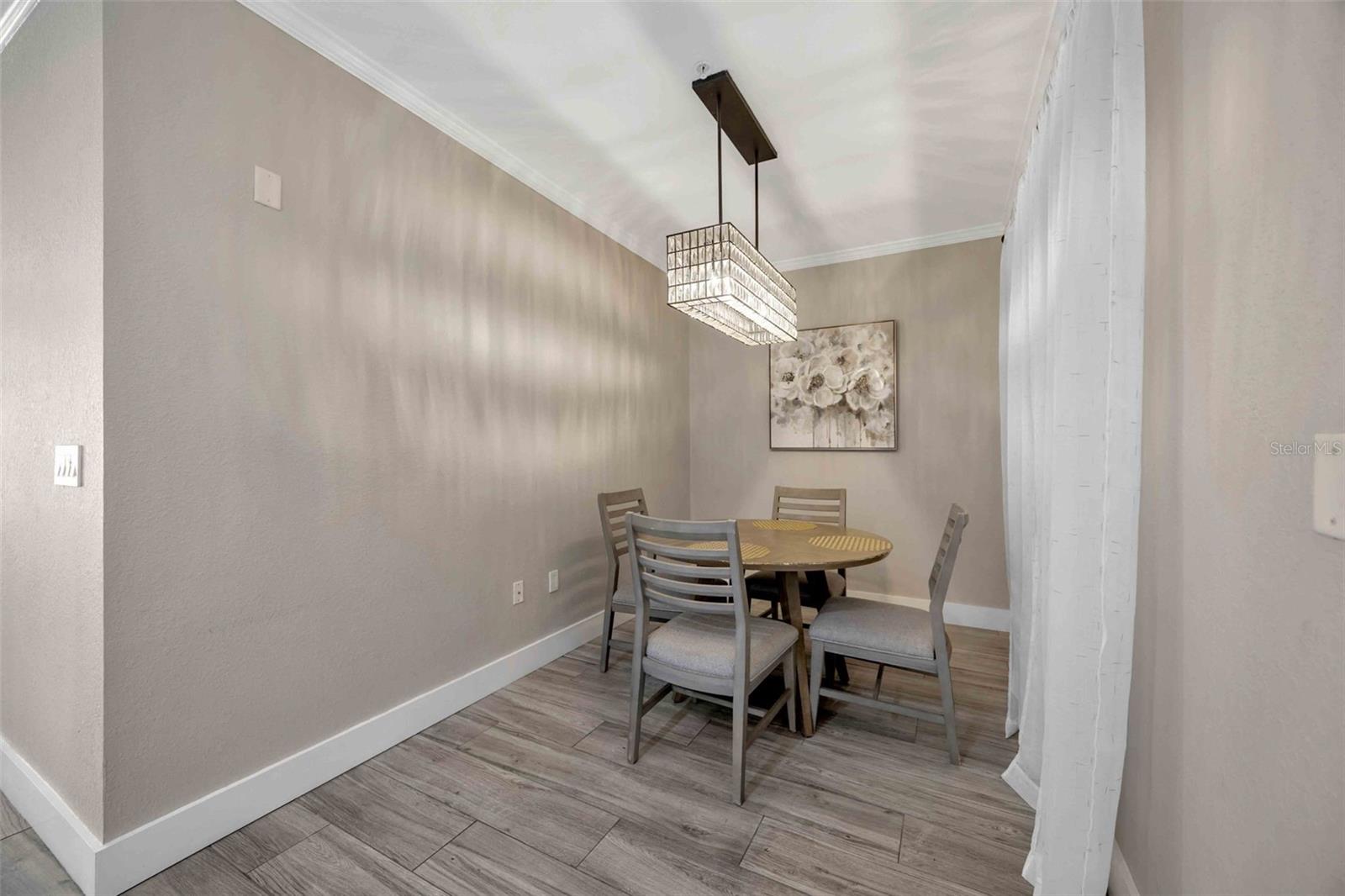 VILLA SONOMA AT INTERNATIONAL - Residential