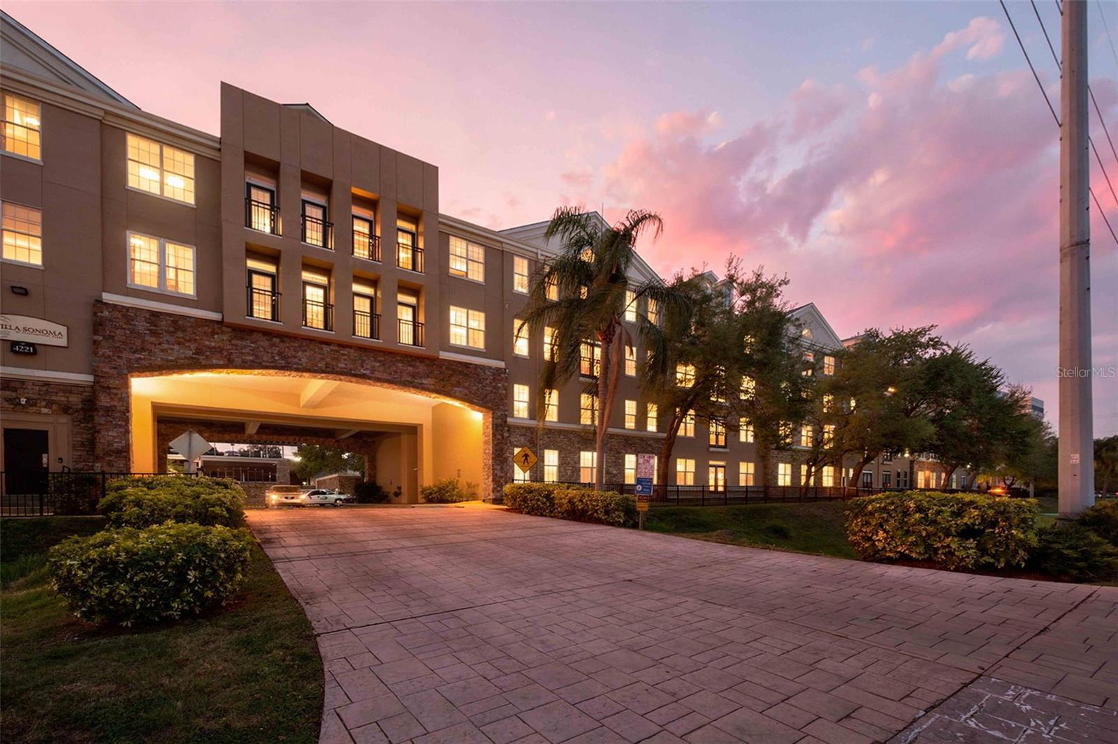 VILLA SONOMA AT INTERNATIONAL - Residential