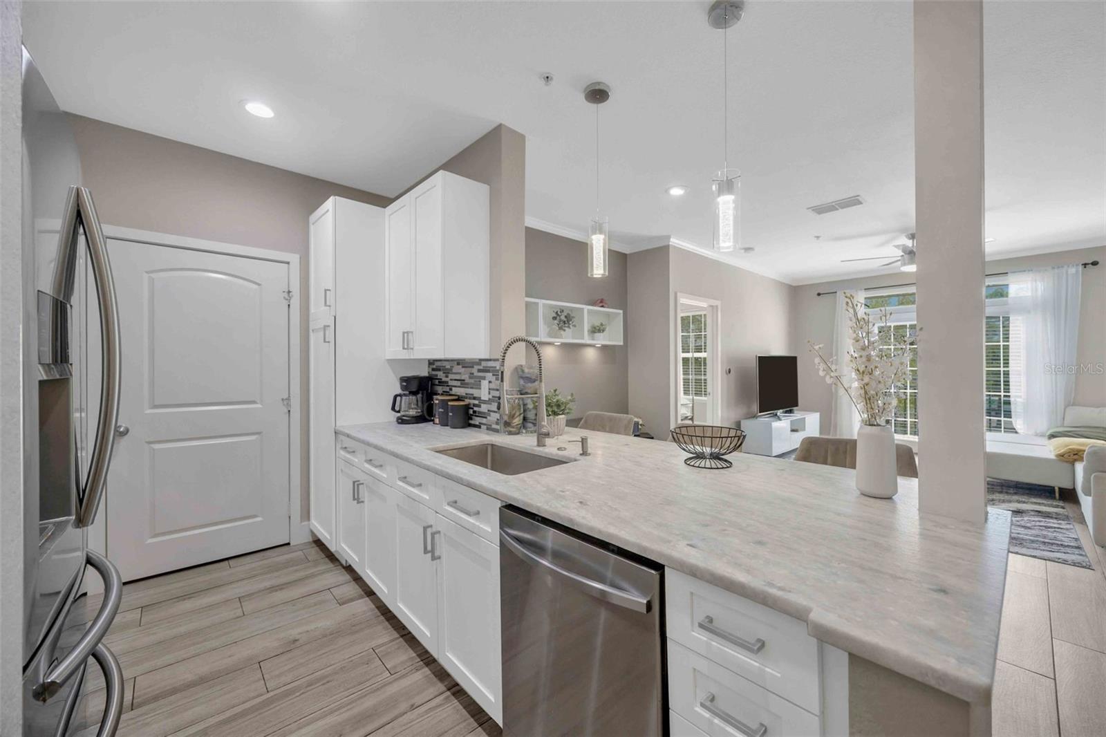 VILLA SONOMA AT INTERNATIONAL - Residential