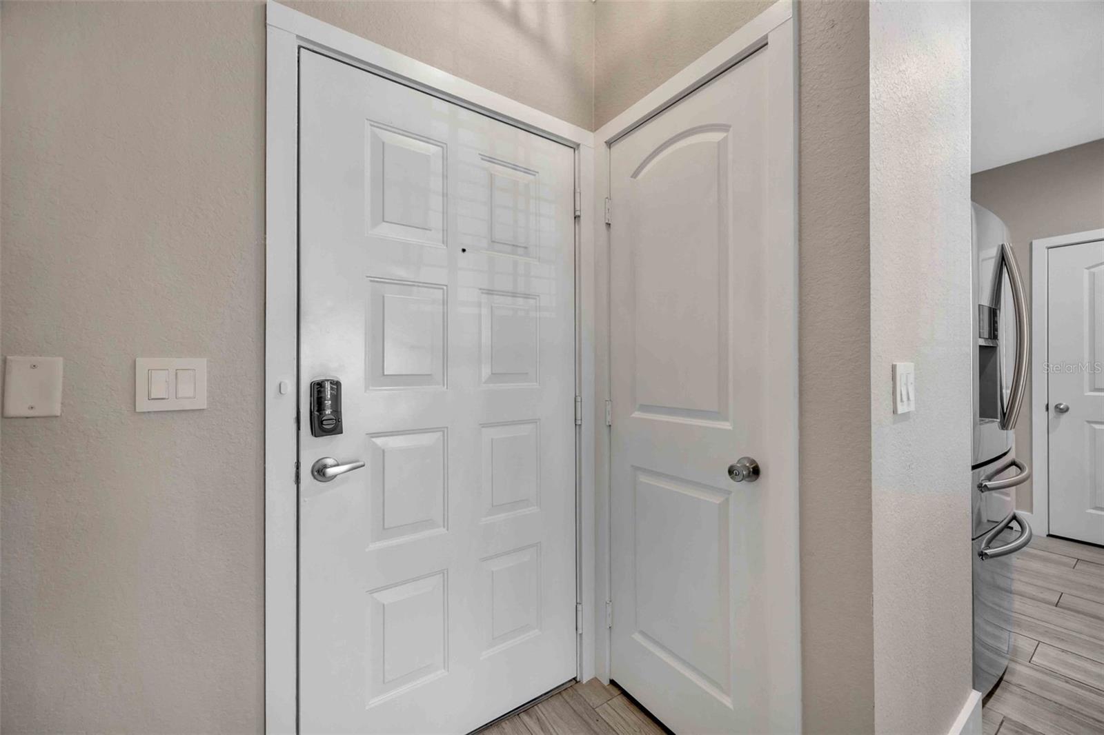 VILLA SONOMA AT INTERNATIONAL - Residential