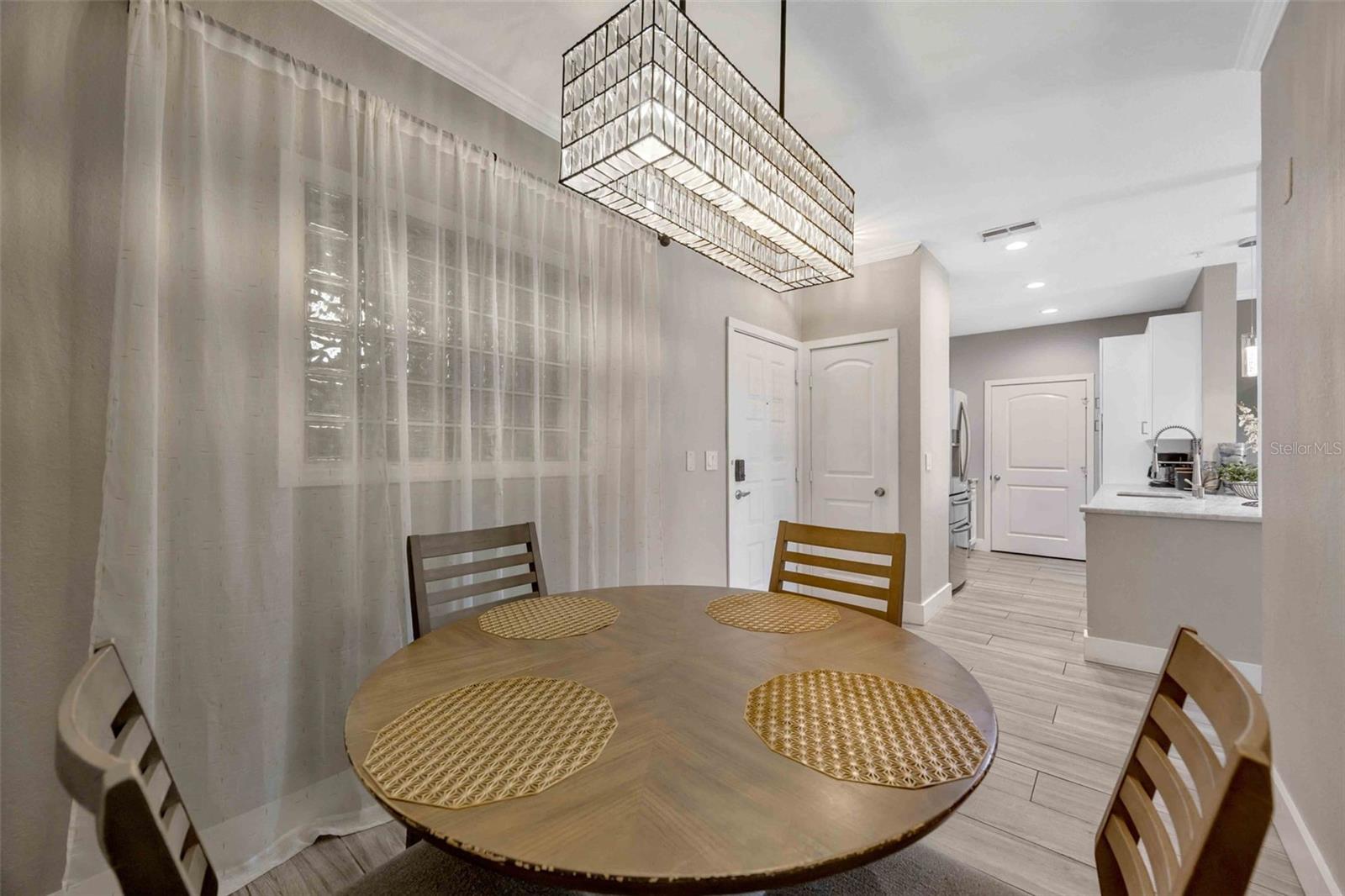 VILLA SONOMA AT INTERNATIONAL - Residential