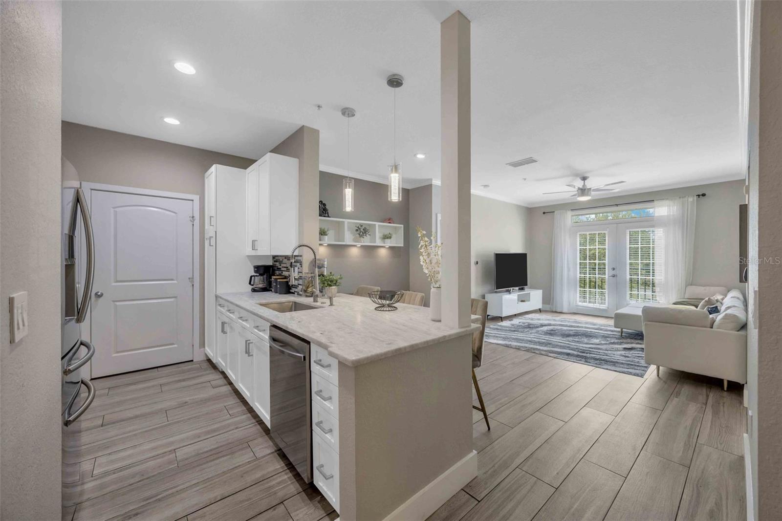 VILLA SONOMA AT INTERNATIONAL - Residential