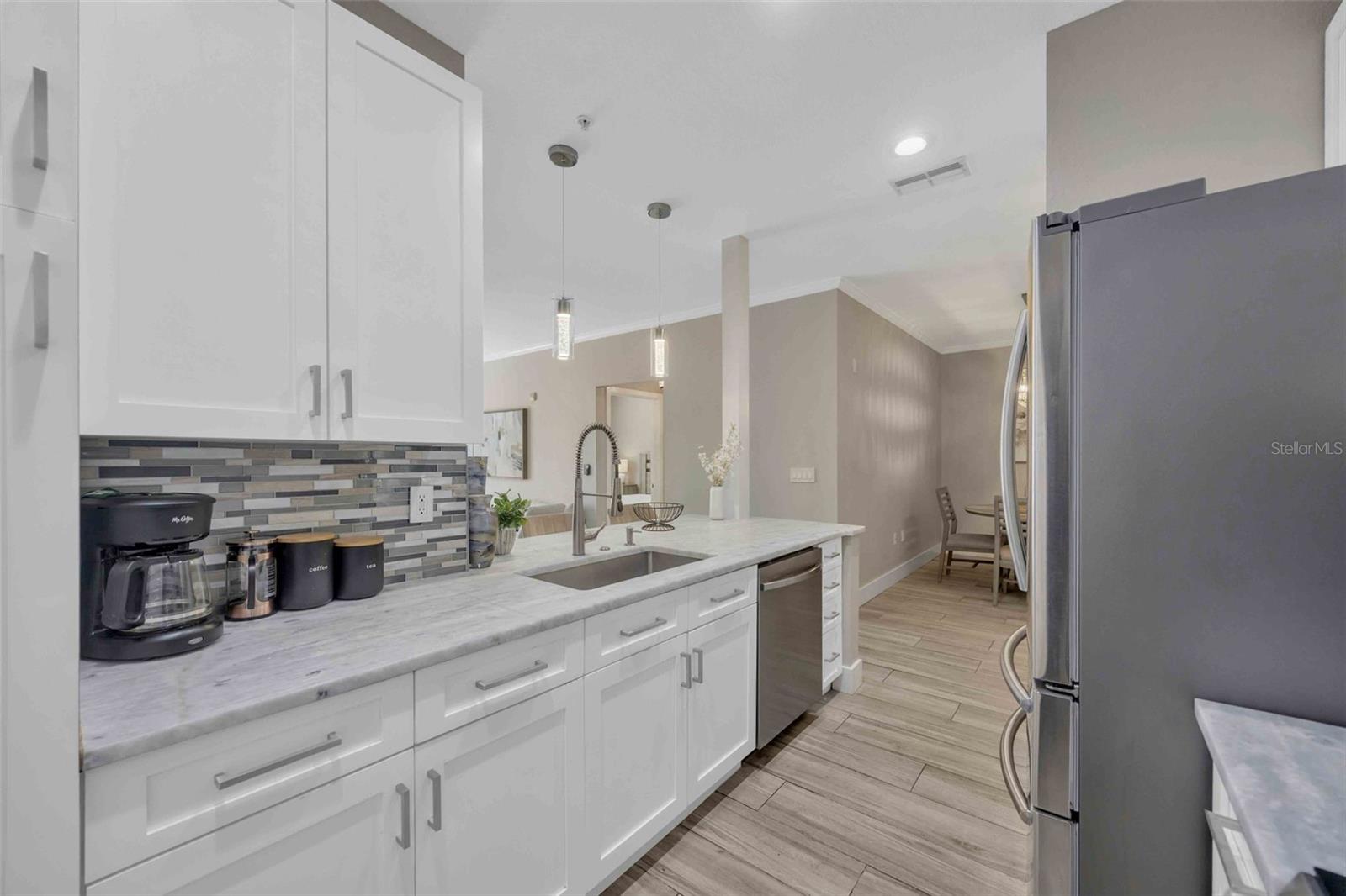 VILLA SONOMA AT INTERNATIONAL - Residential