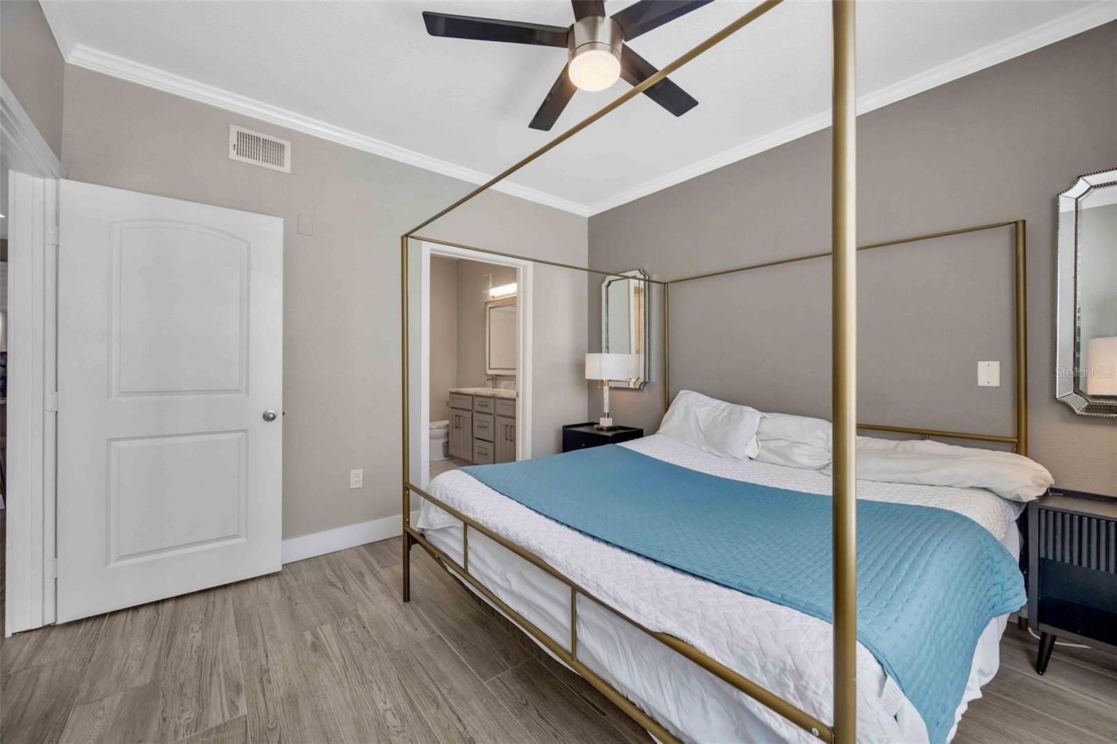 VILLA SONOMA AT INTERNATIONAL - Residential