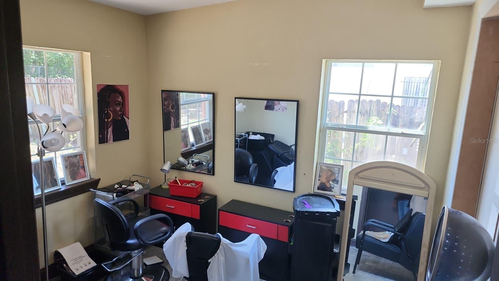 PINE HILLS MANOR 03 - Commercial Sale