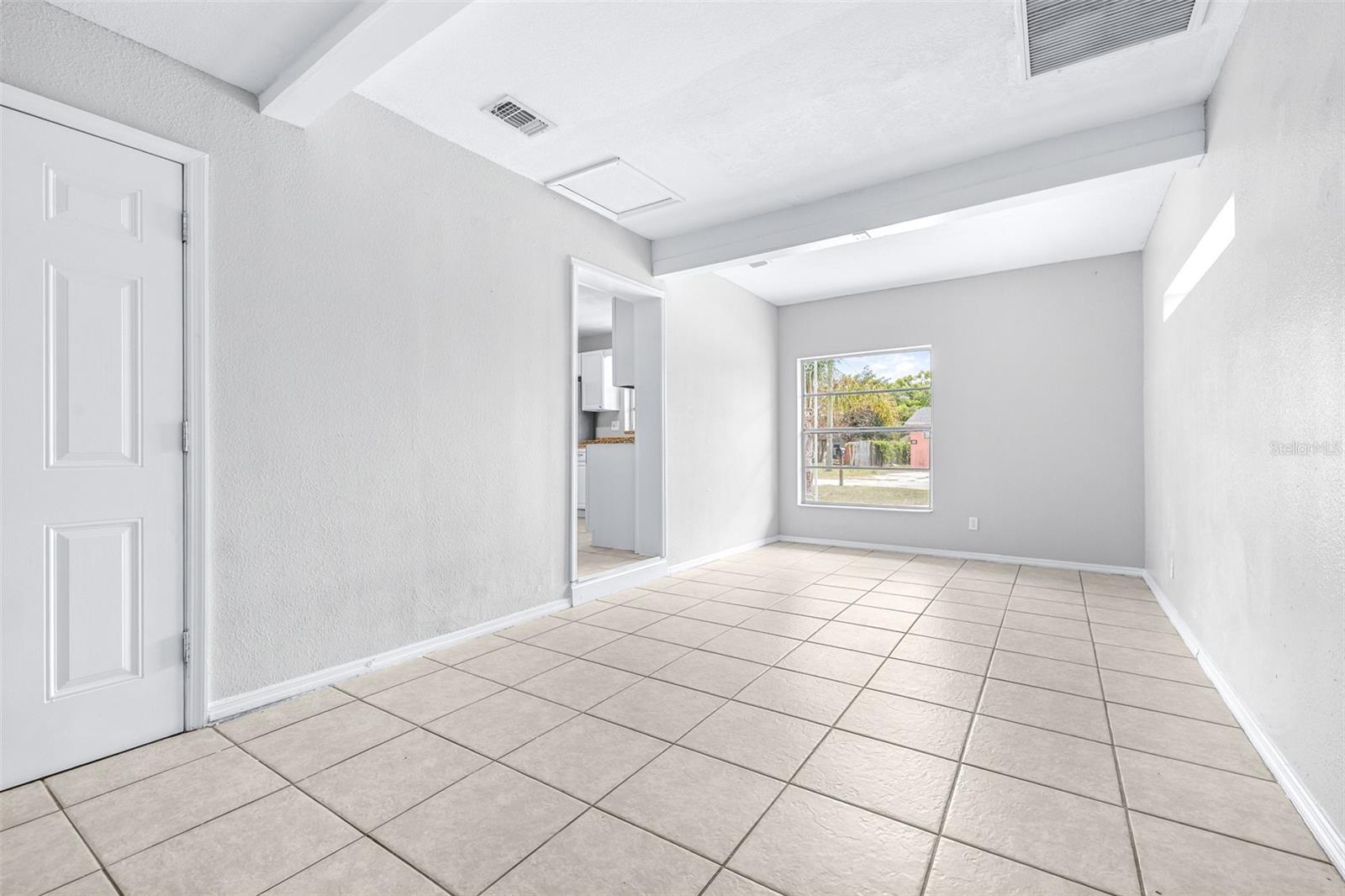 ROYAL OAK MANOR - Residential