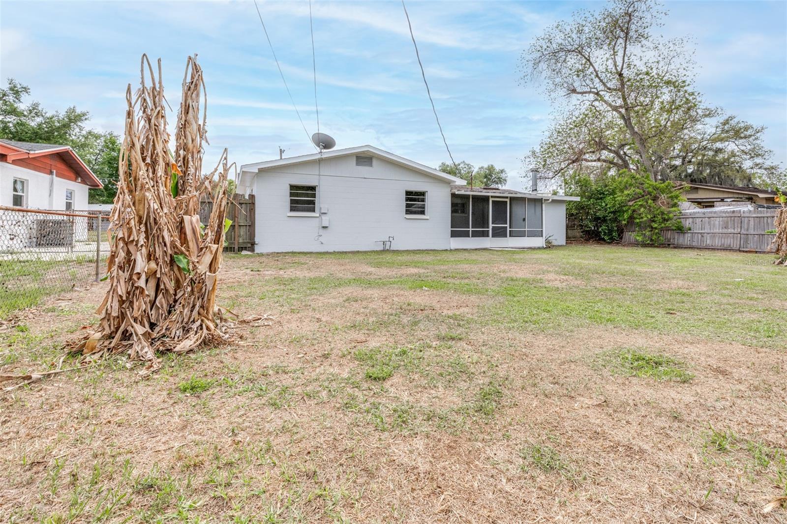 ROYAL OAK MANOR - Residential