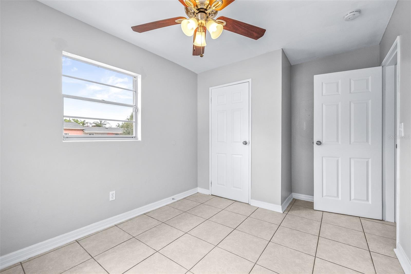 ROYAL OAK MANOR - Residential