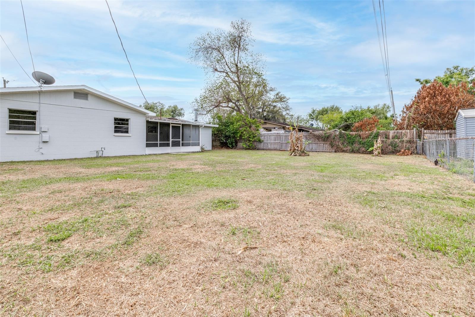 ROYAL OAK MANOR - Residential