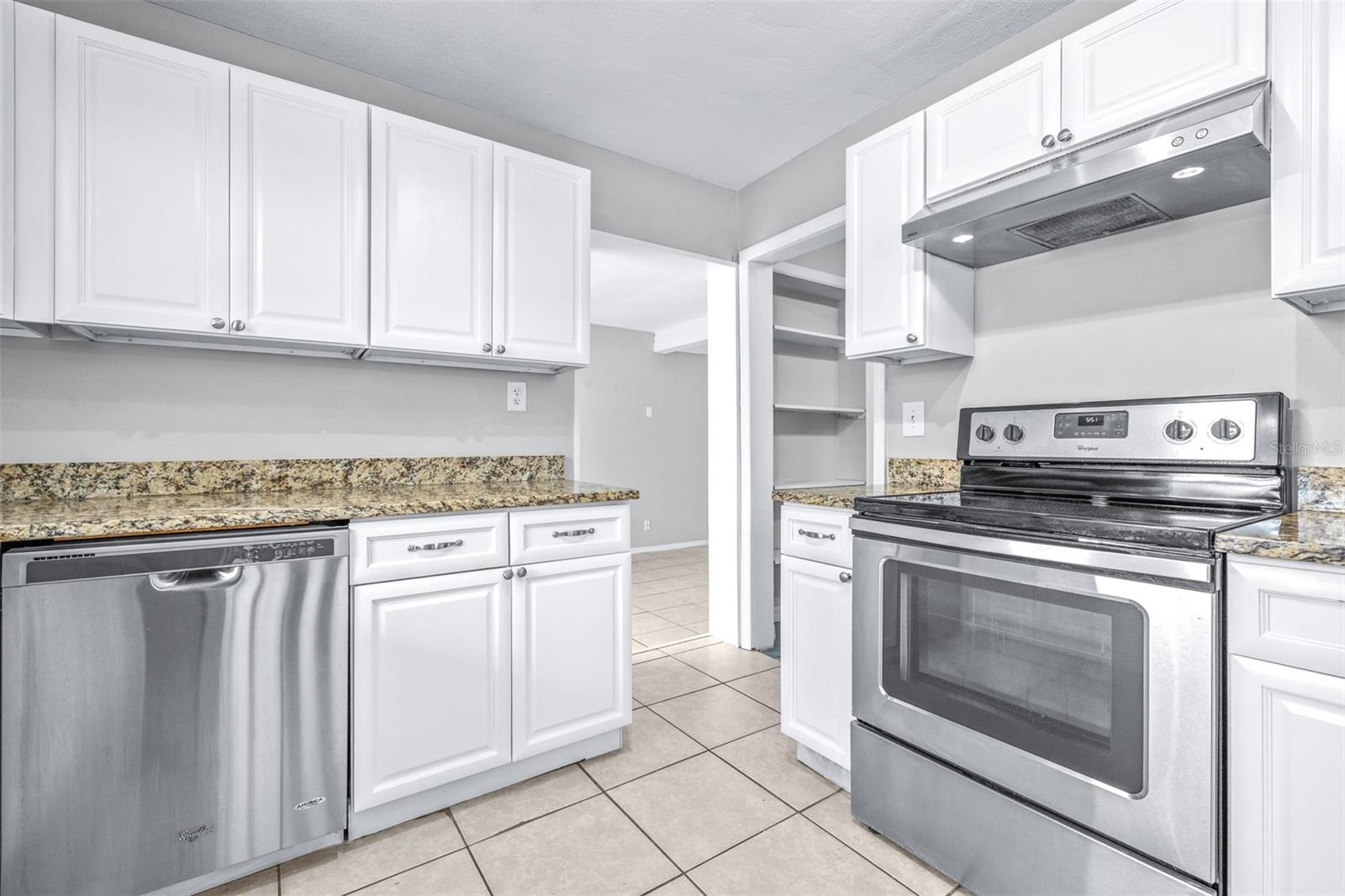 ROYAL OAK MANOR - Residential