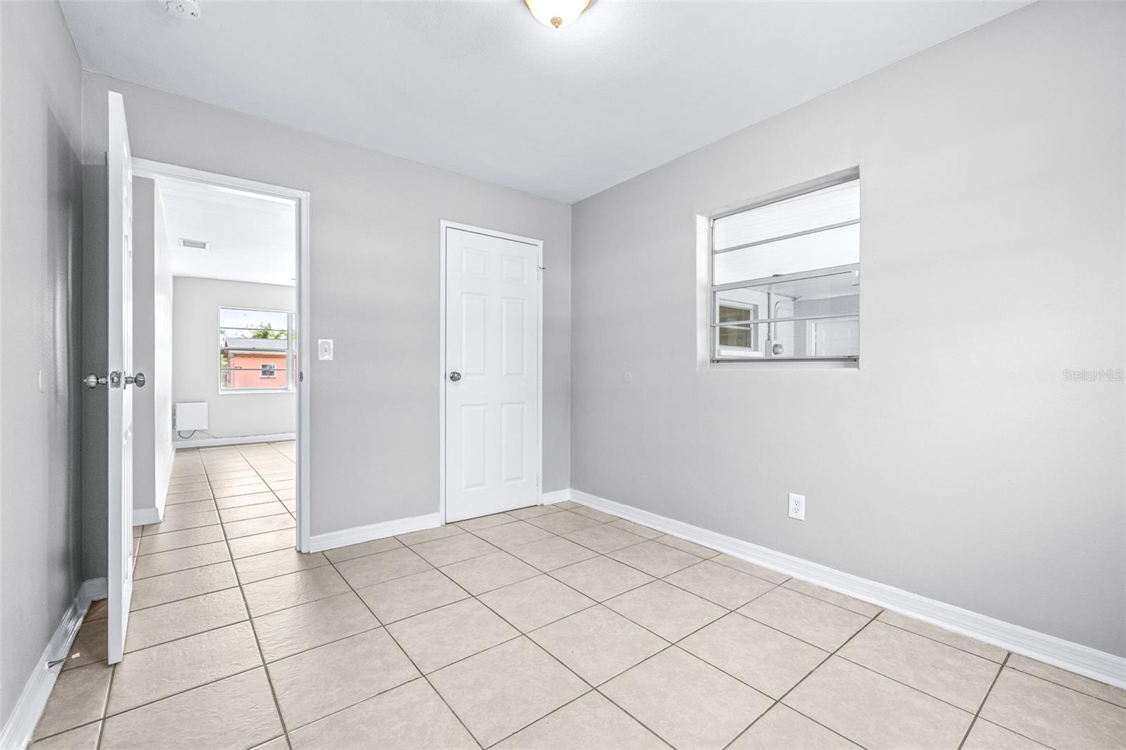 ROYAL OAK MANOR - Residential