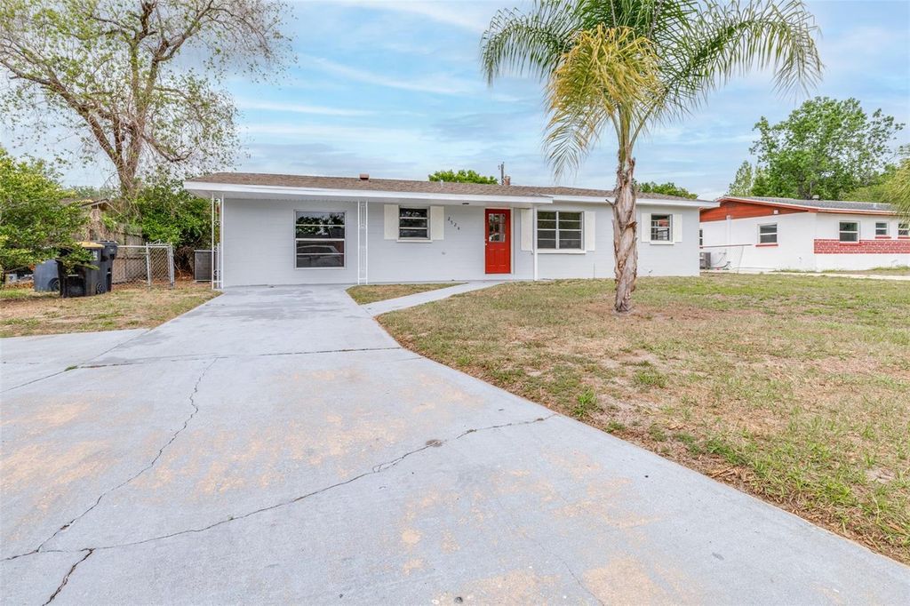 Photo of 2524 Kiwanis Avenue, Lakeland, FL 33801 (MLS # TB8493388)