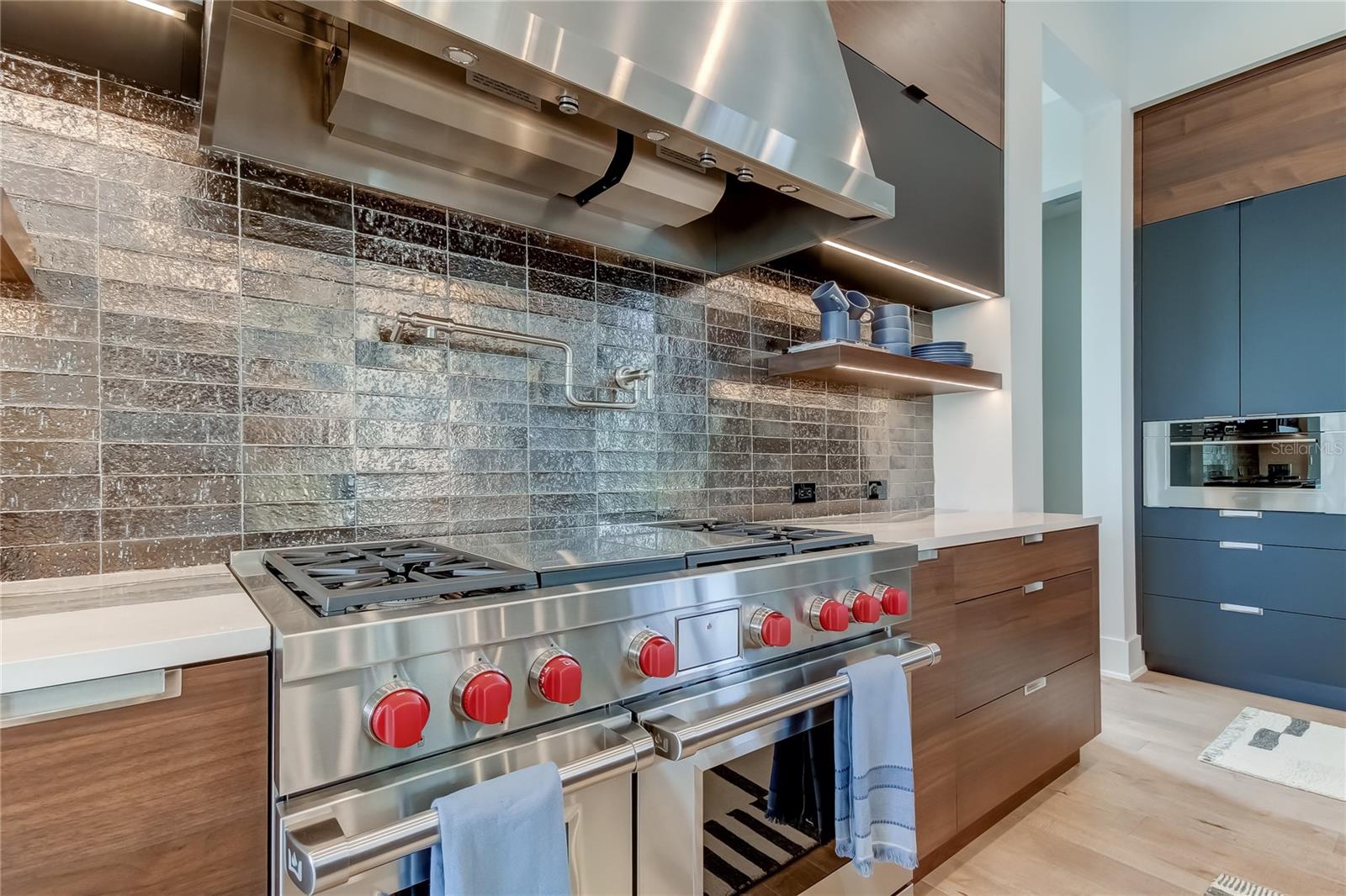 WHITE TROUT LAKE SUB - Residential