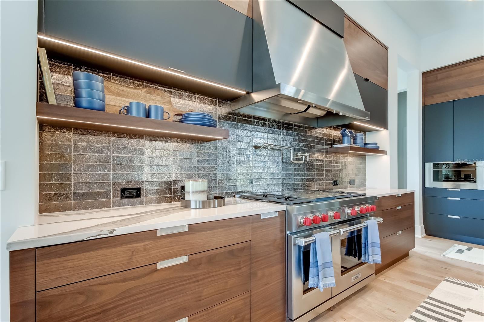 WHITE TROUT LAKE SUB - Residential