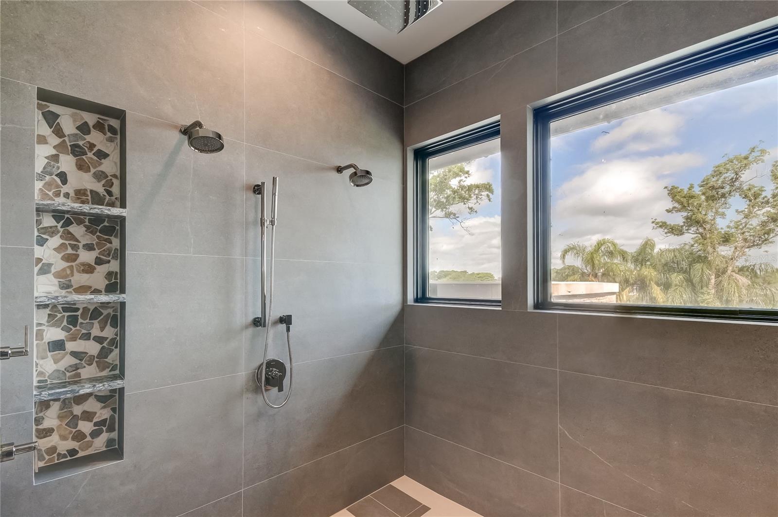 WHITE TROUT LAKE SUB - Residential