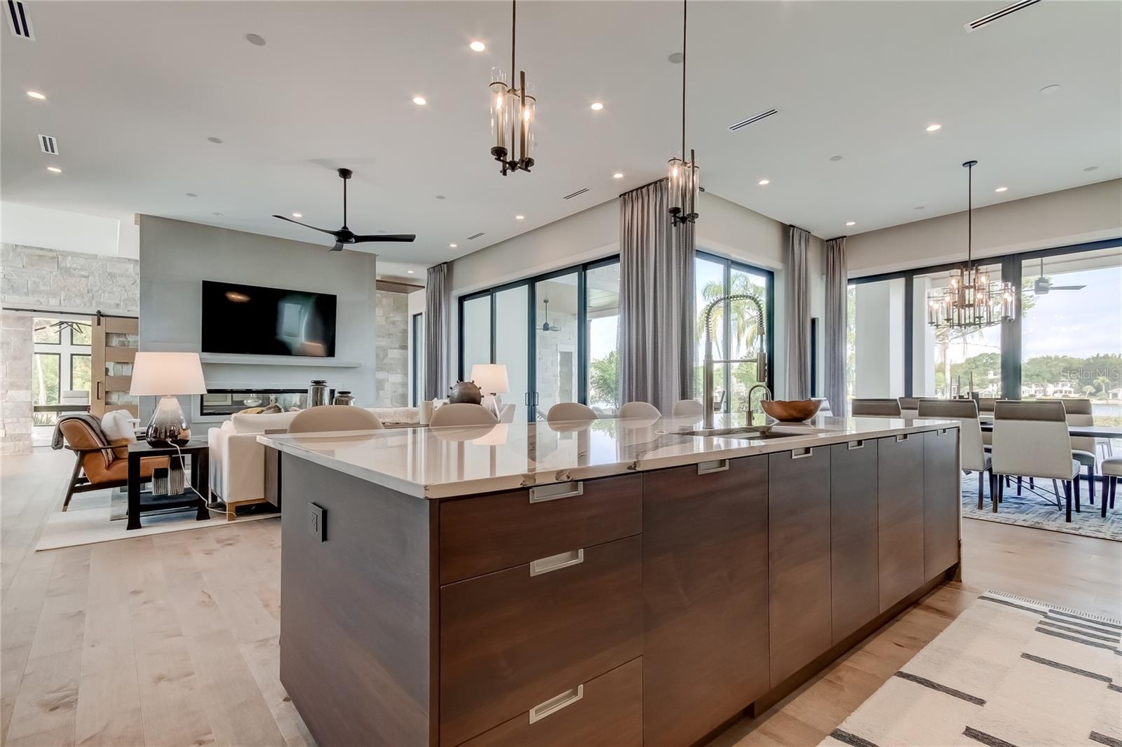 WHITE TROUT LAKE SUB - Residential