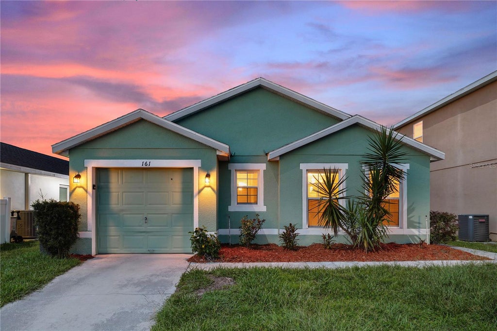 Photo of 161 Hammock Court, Davenport, FL 33896 (MLS # O6437821)