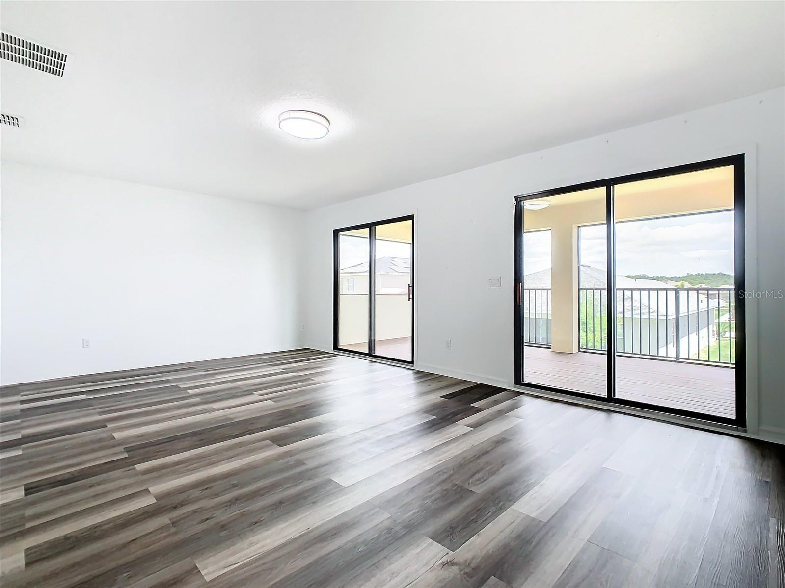 SHINGLE CREEK RESERVE AT THE OAKS PH 5 - Residential