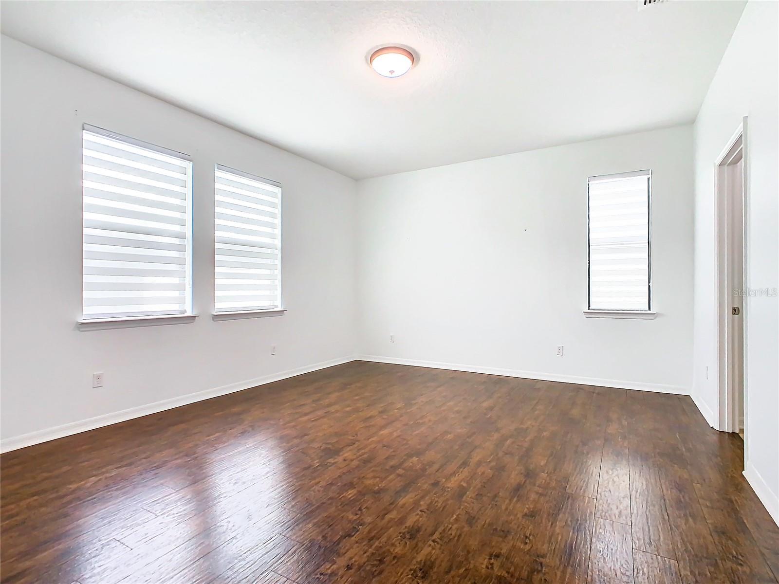 SHINGLE CREEK RESERVE AT THE OAKS PH 5 - Residential