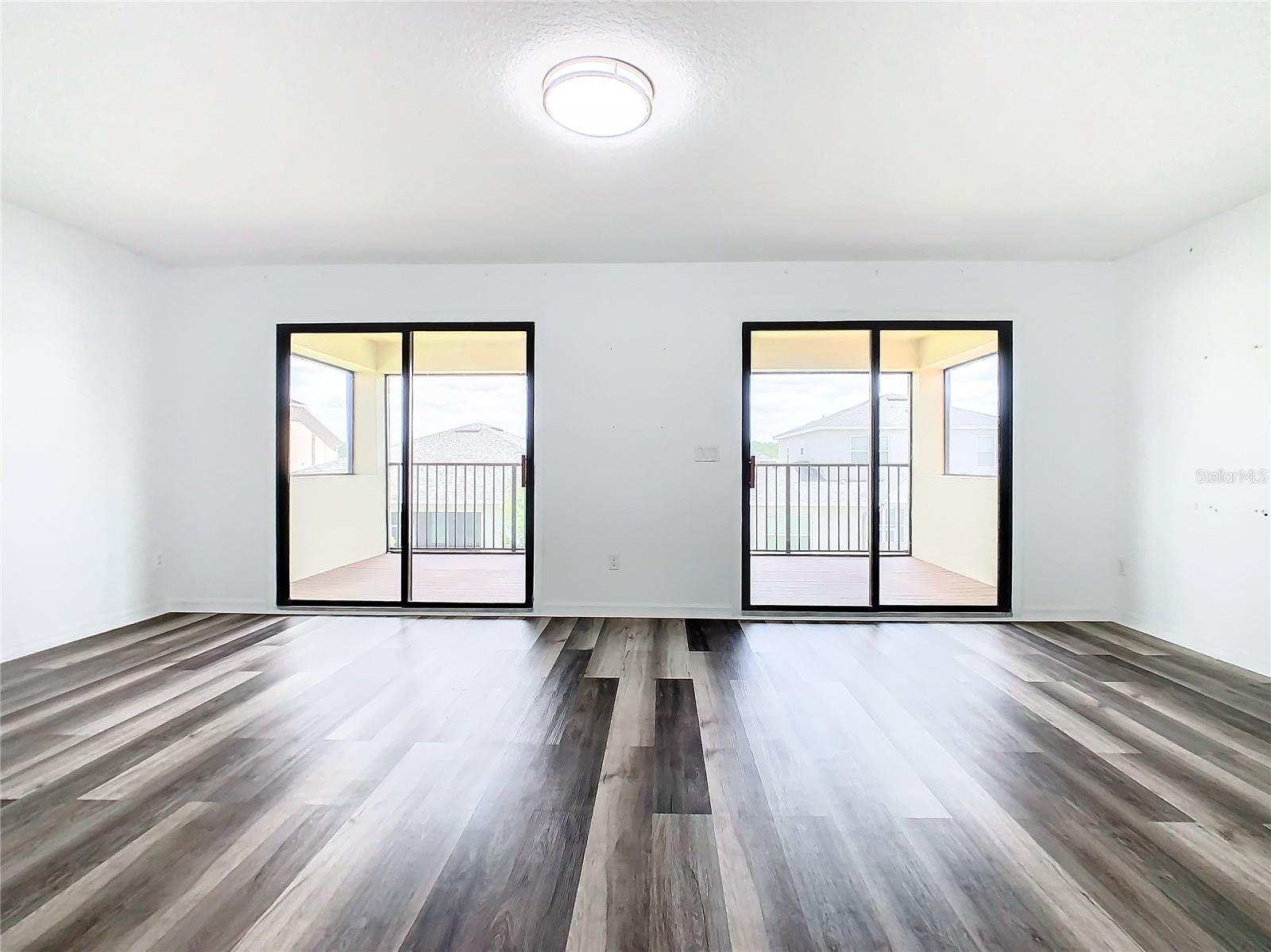 SHINGLE CREEK RESERVE AT THE OAKS PH 5 - Residential