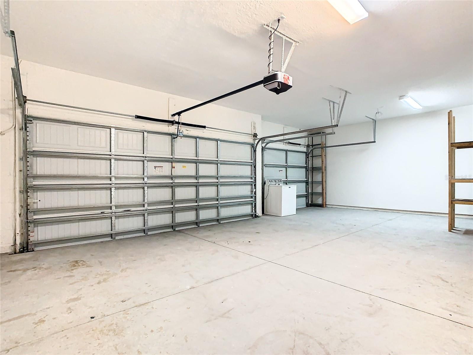 SHINGLE CREEK RESERVE AT THE OAKS PH 5 - Residential