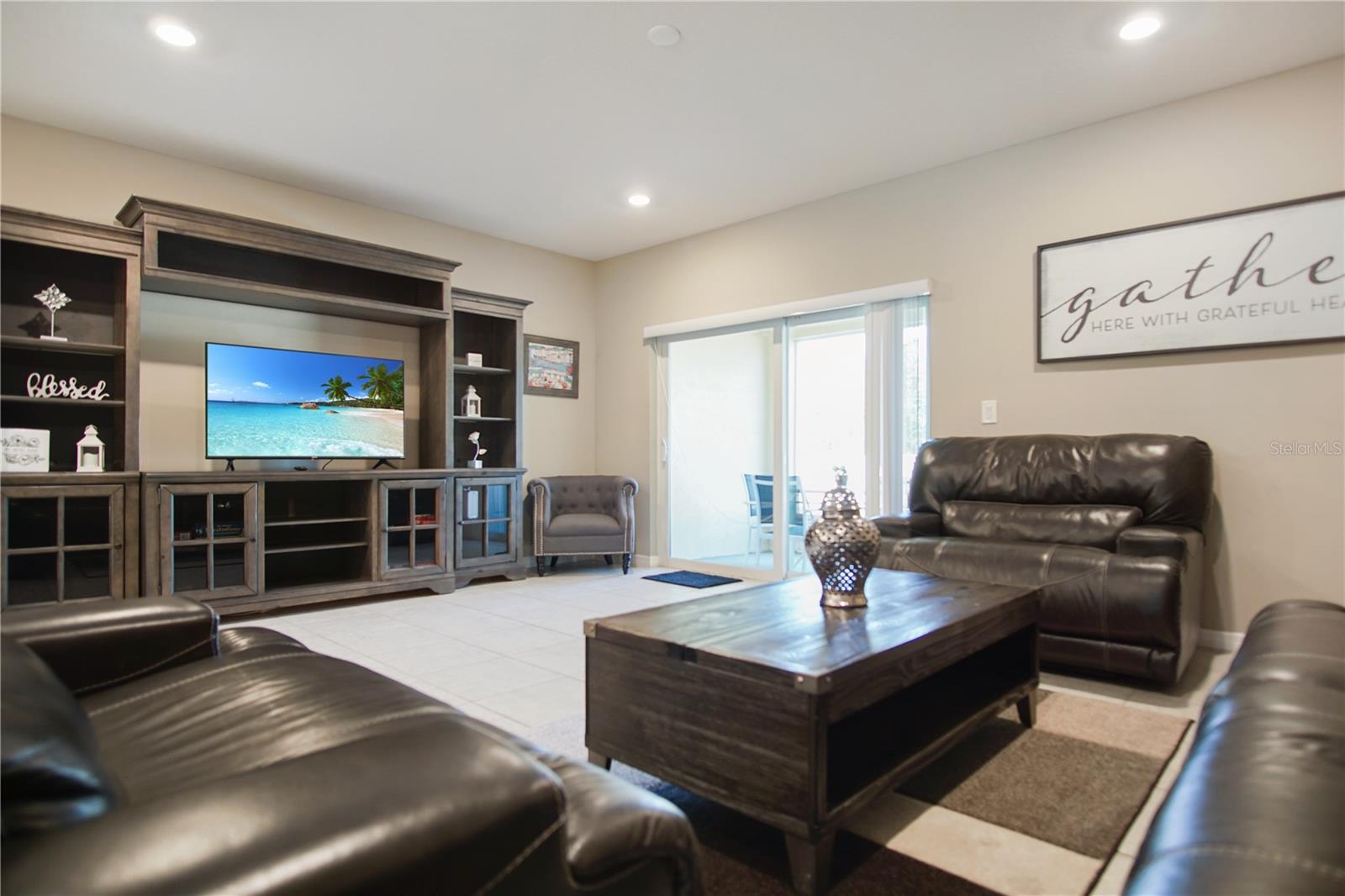 FIESTA KEY PH 2 - Residential